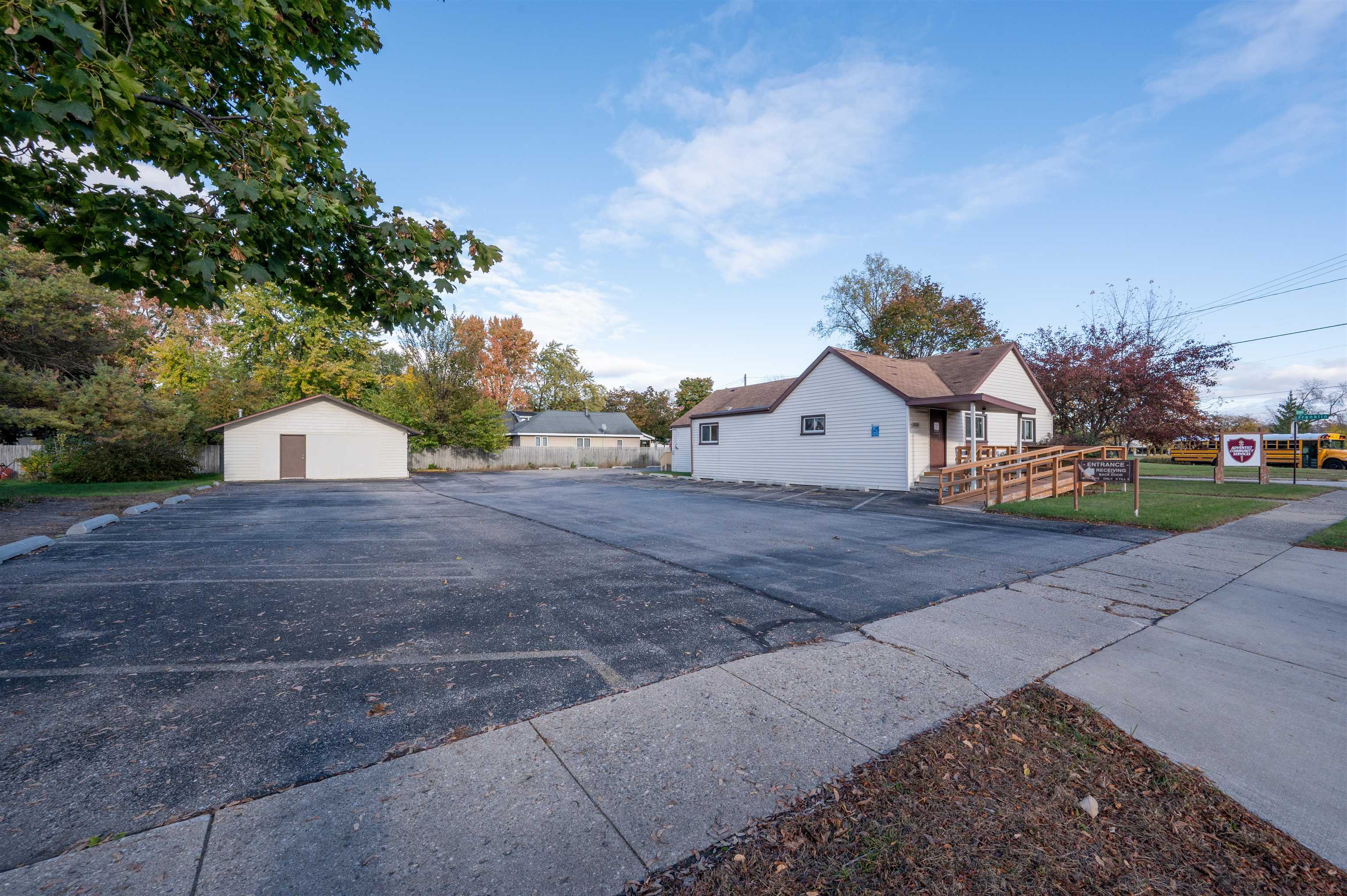 1113 E Carpenter Roads Property Photo 38