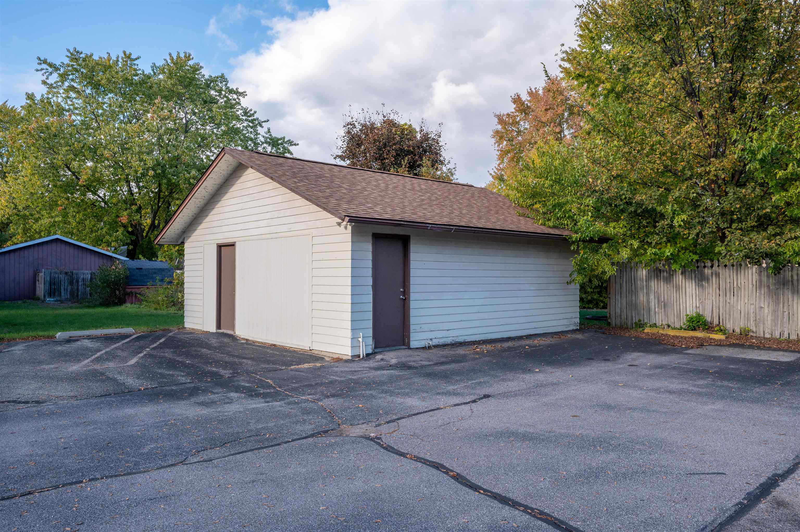 1113 E Carpenter Roads Property Photo 44