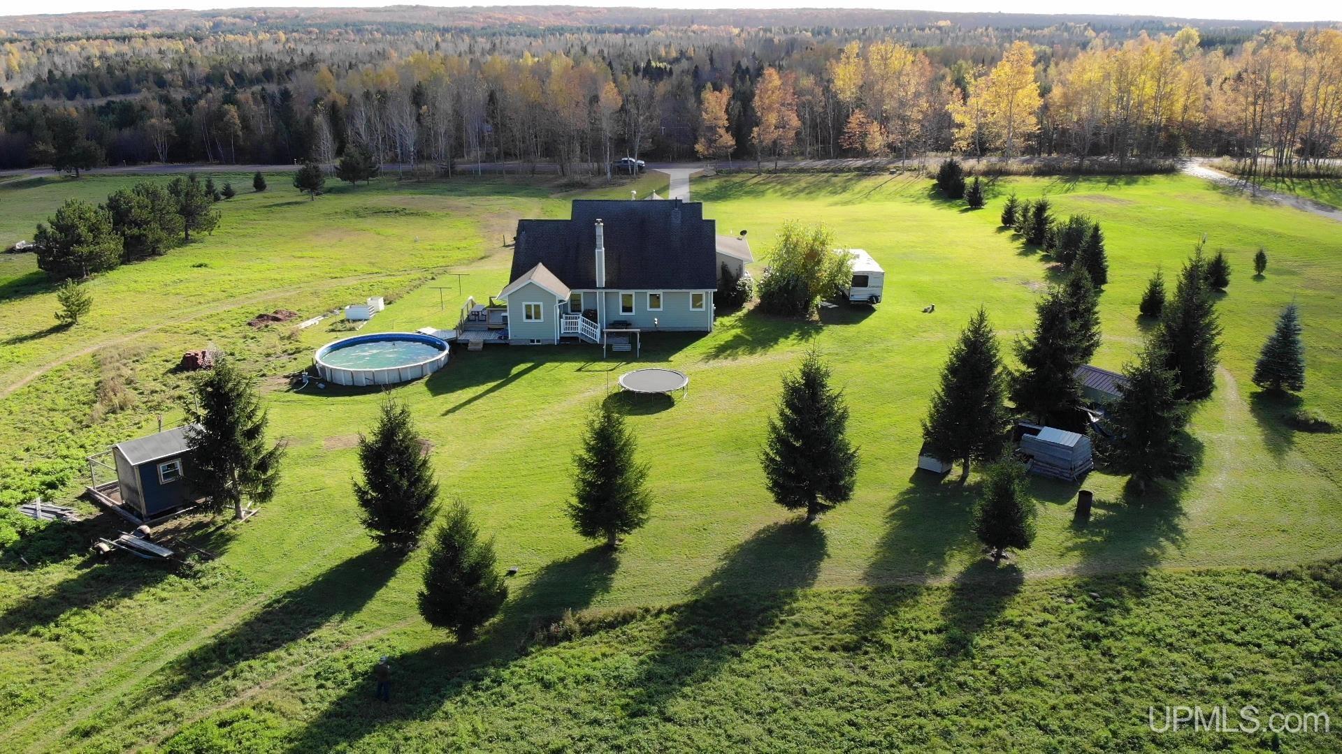 13910 Liminga Road Property Photo 4