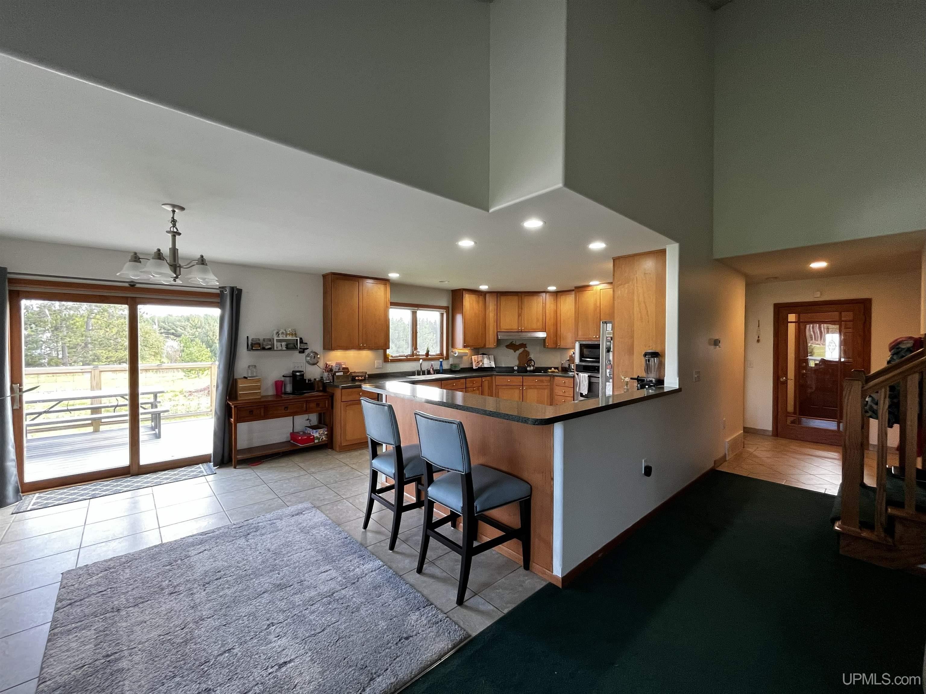 13910 Liminga Road Property Photo 5