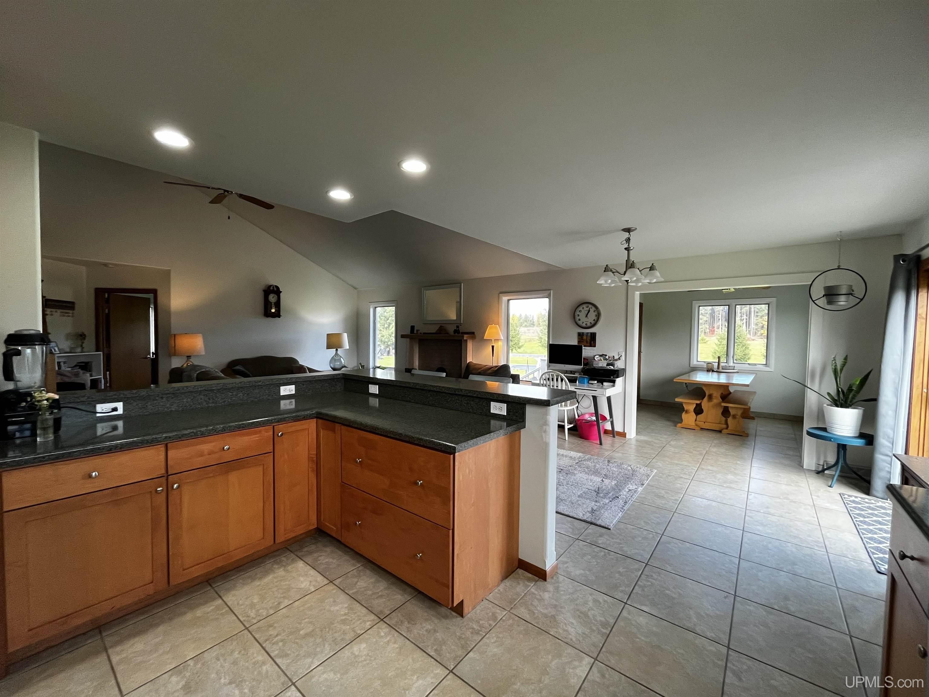 13910 Liminga Road Property Photo 7
