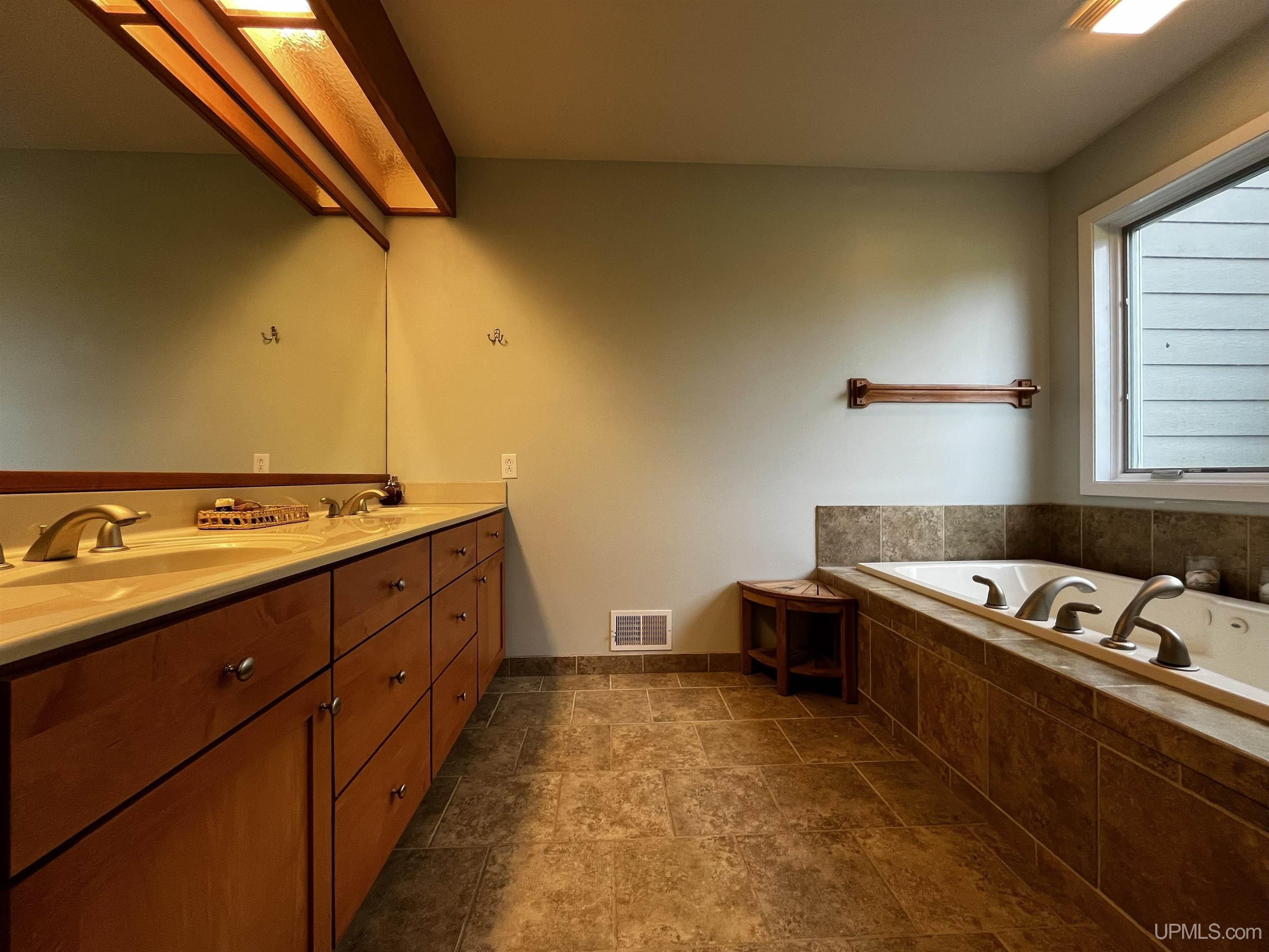 13910 Liminga Road Property Photo 16