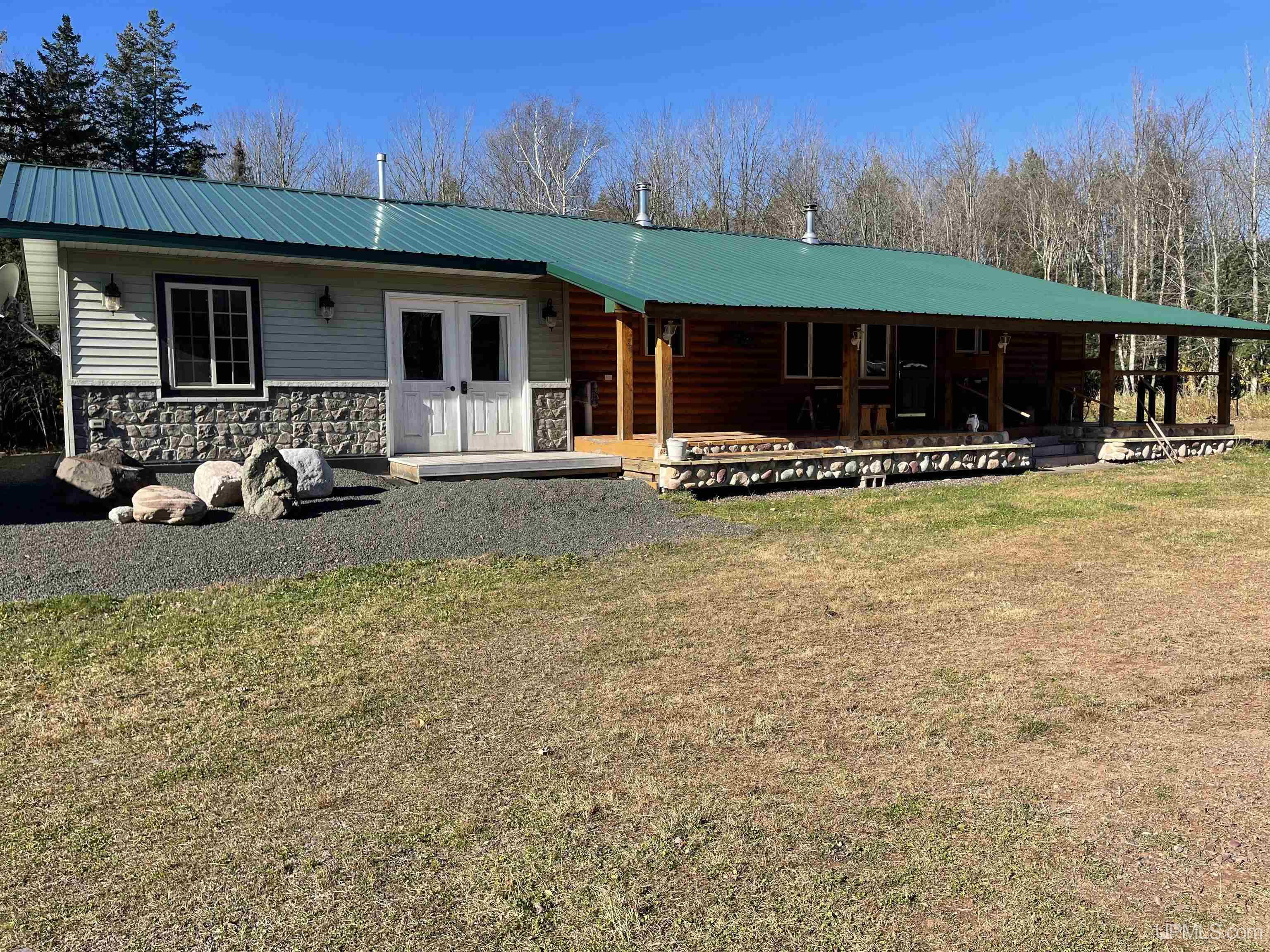 E3233 Lake Road Property Photo 1