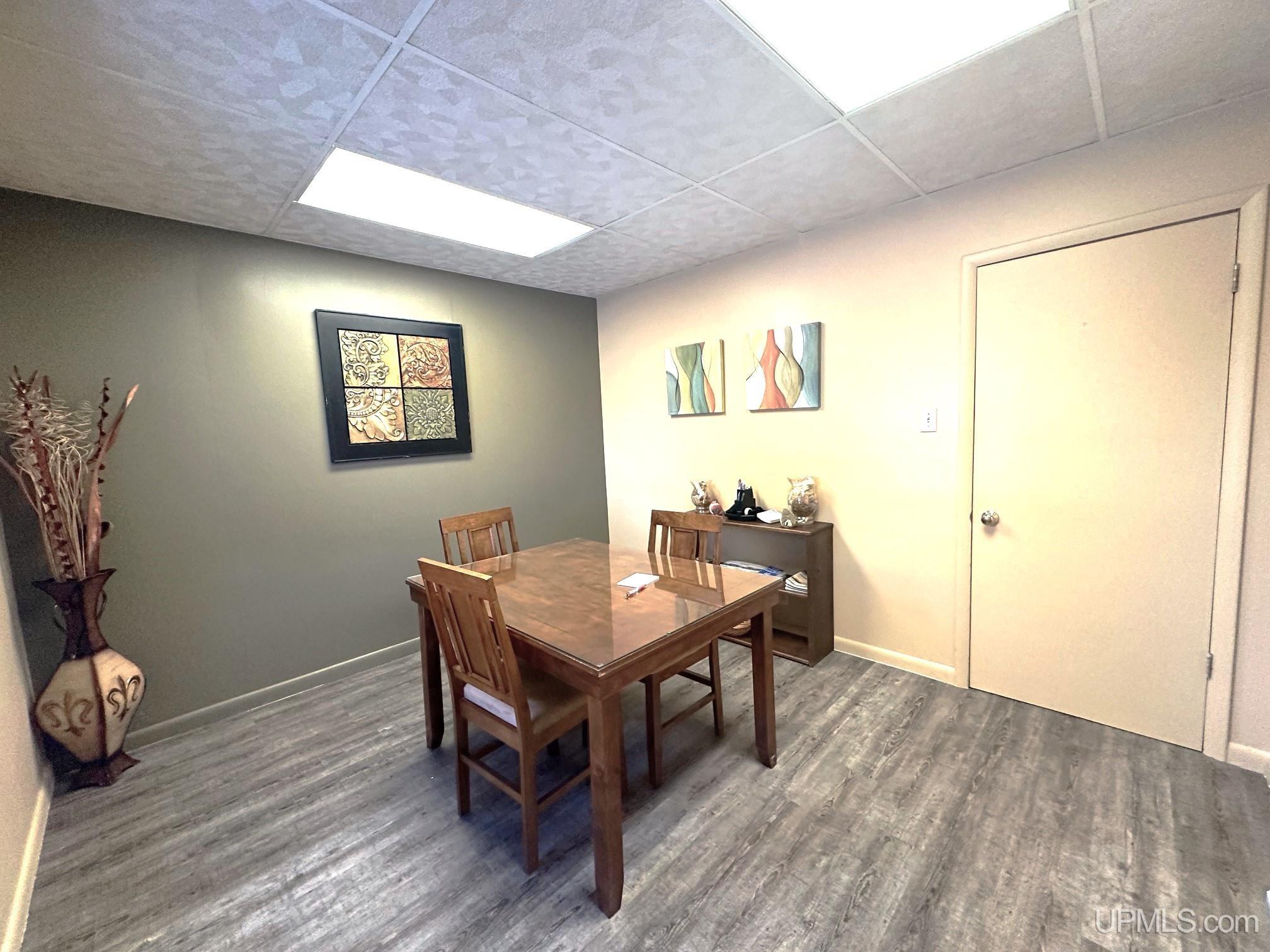 1460 Marinette Avenue Property Photo 4