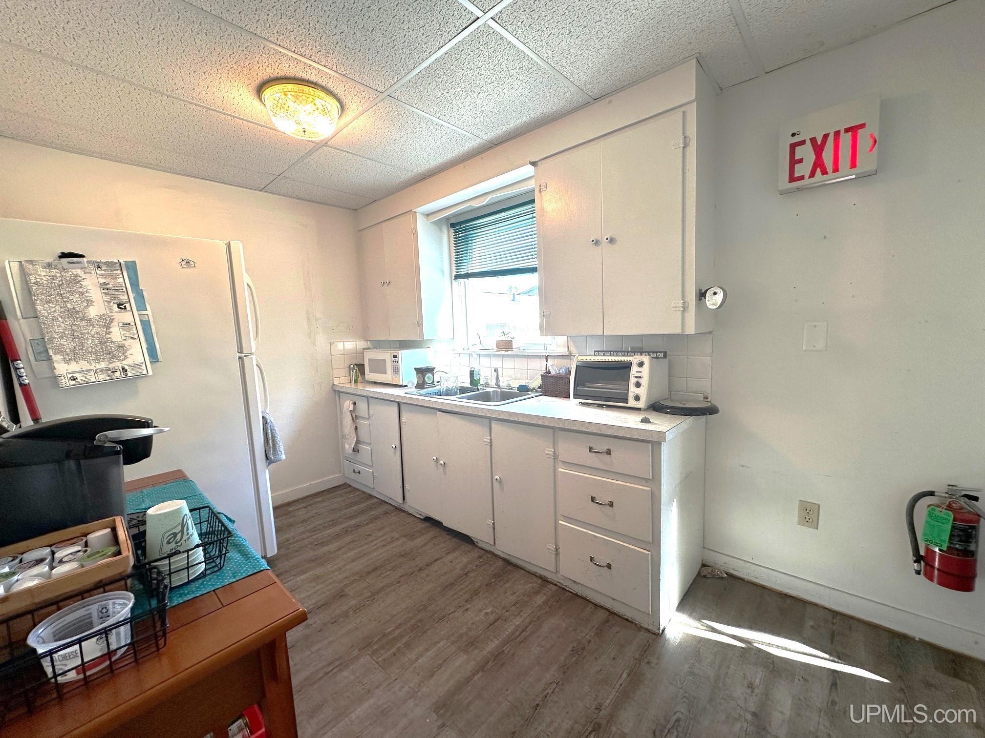 1460 Marinette Avenue Property Photo 11