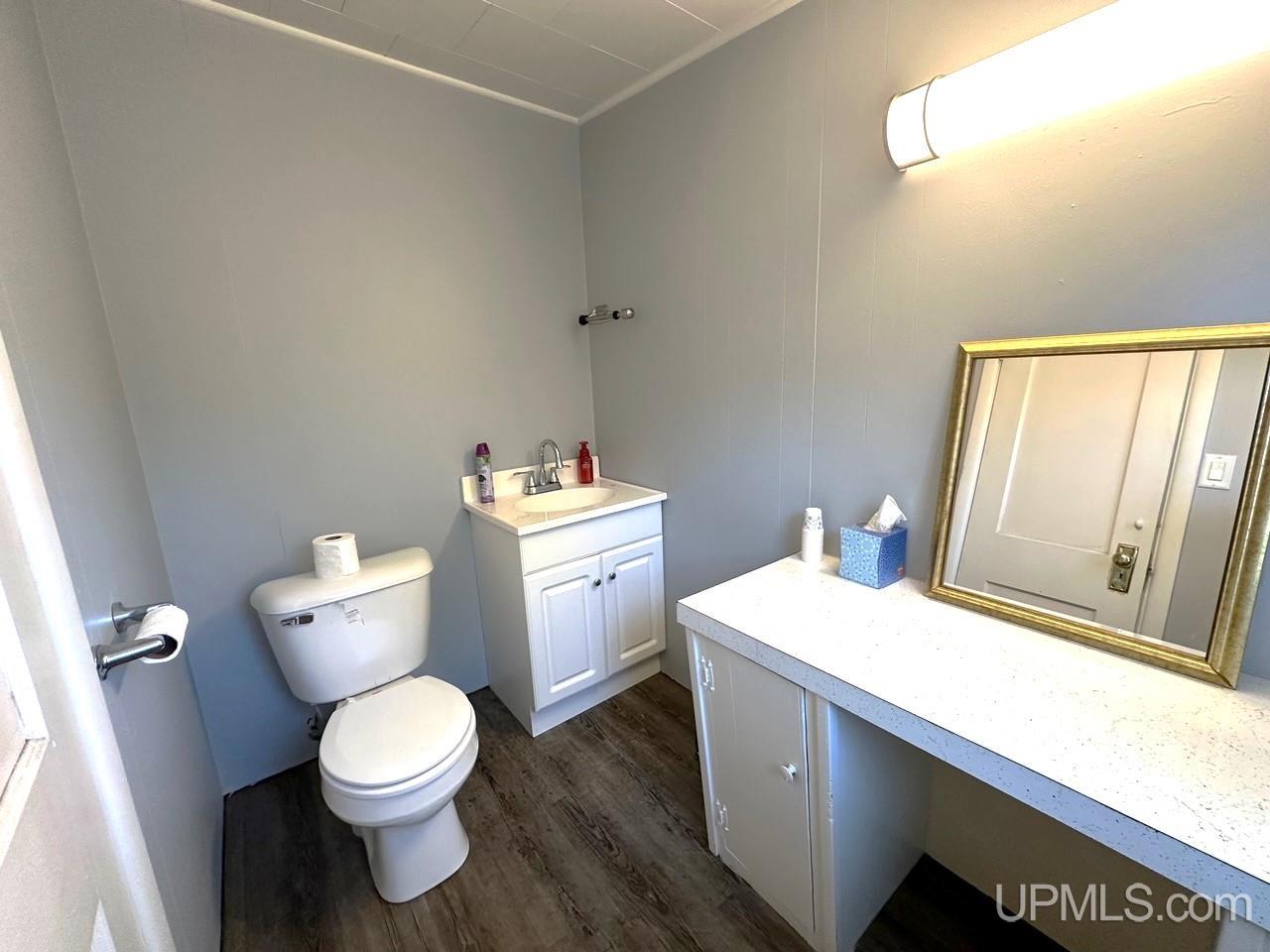 1460 Marinette Avenue Property Photo 14