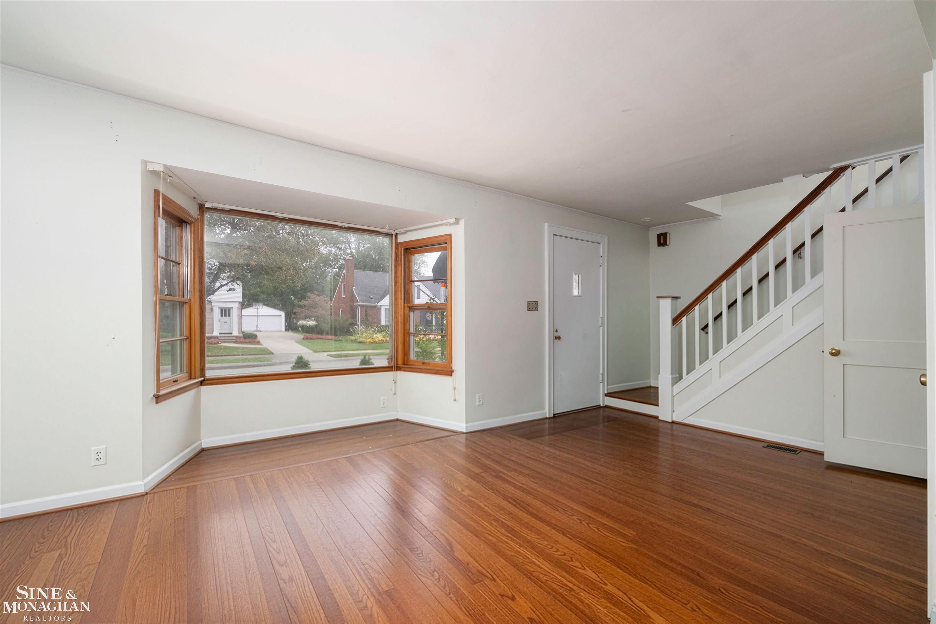 775 Notre Dame Street Property Photo 2