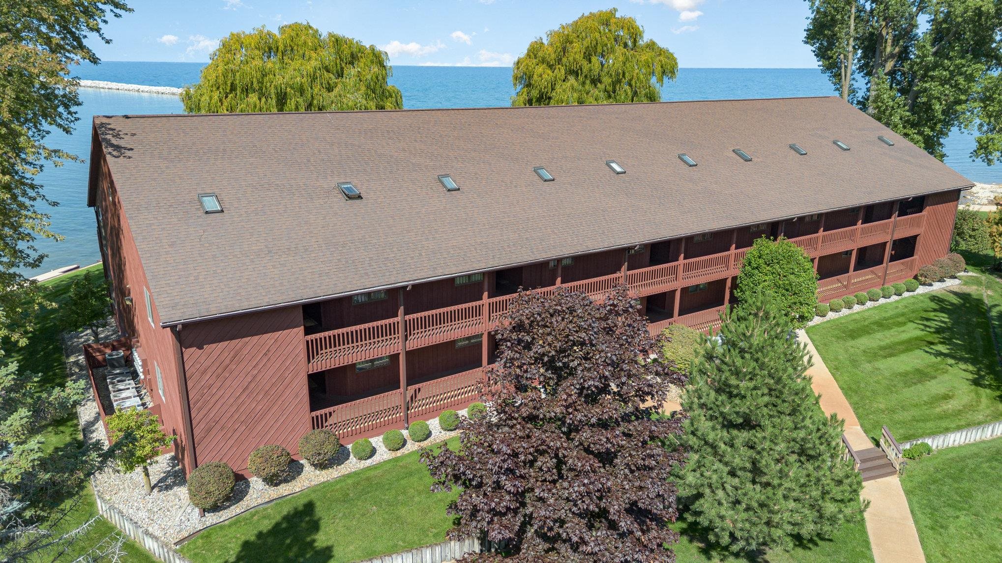 331 Lakeview Drive Property Photo 4