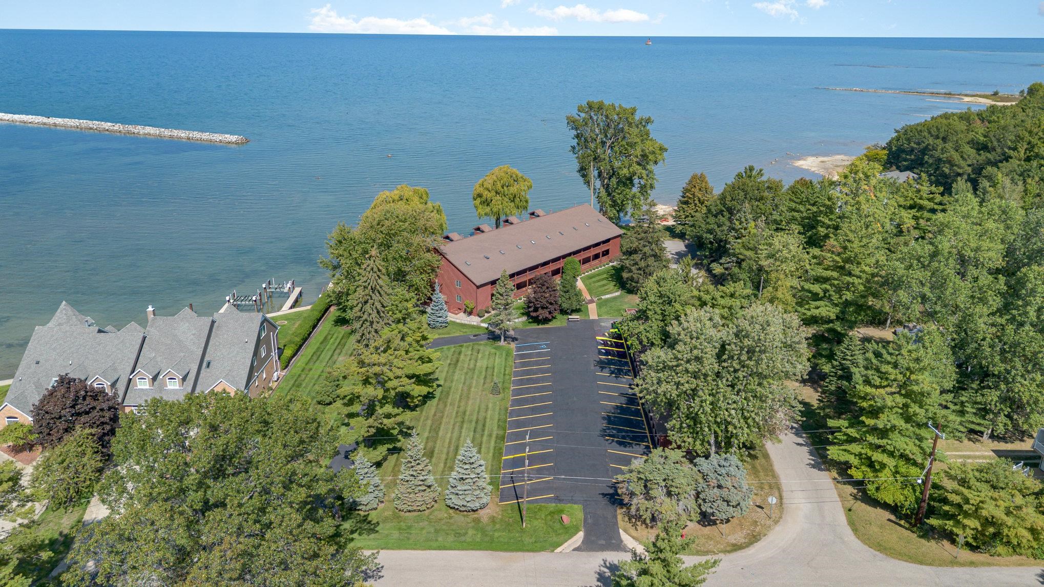 331 Lakeview Drive Property Photo 12