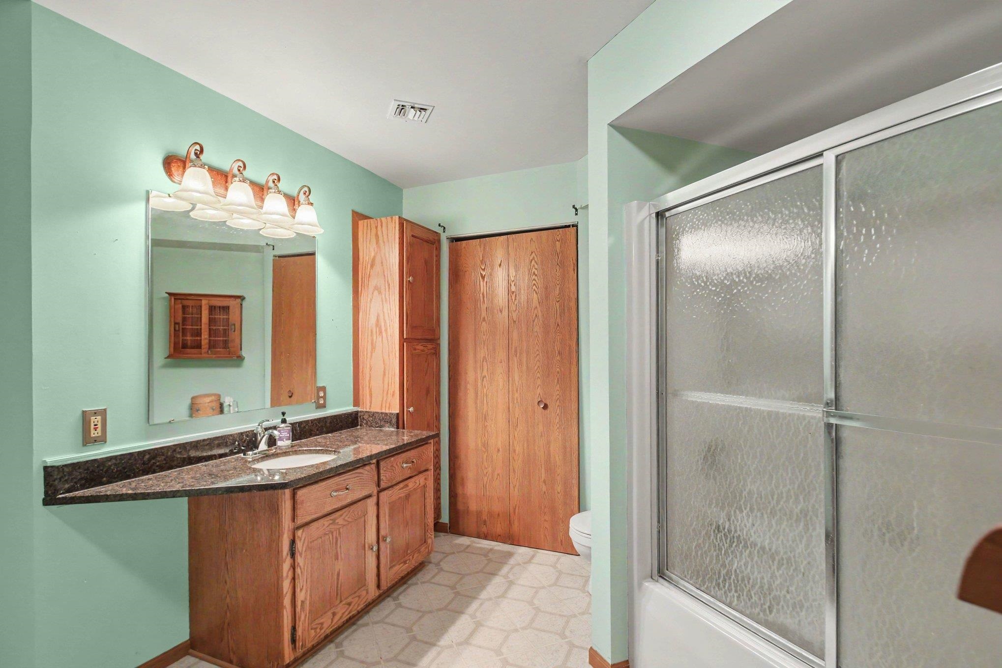 331 Lakeview Drive Property Photo 18