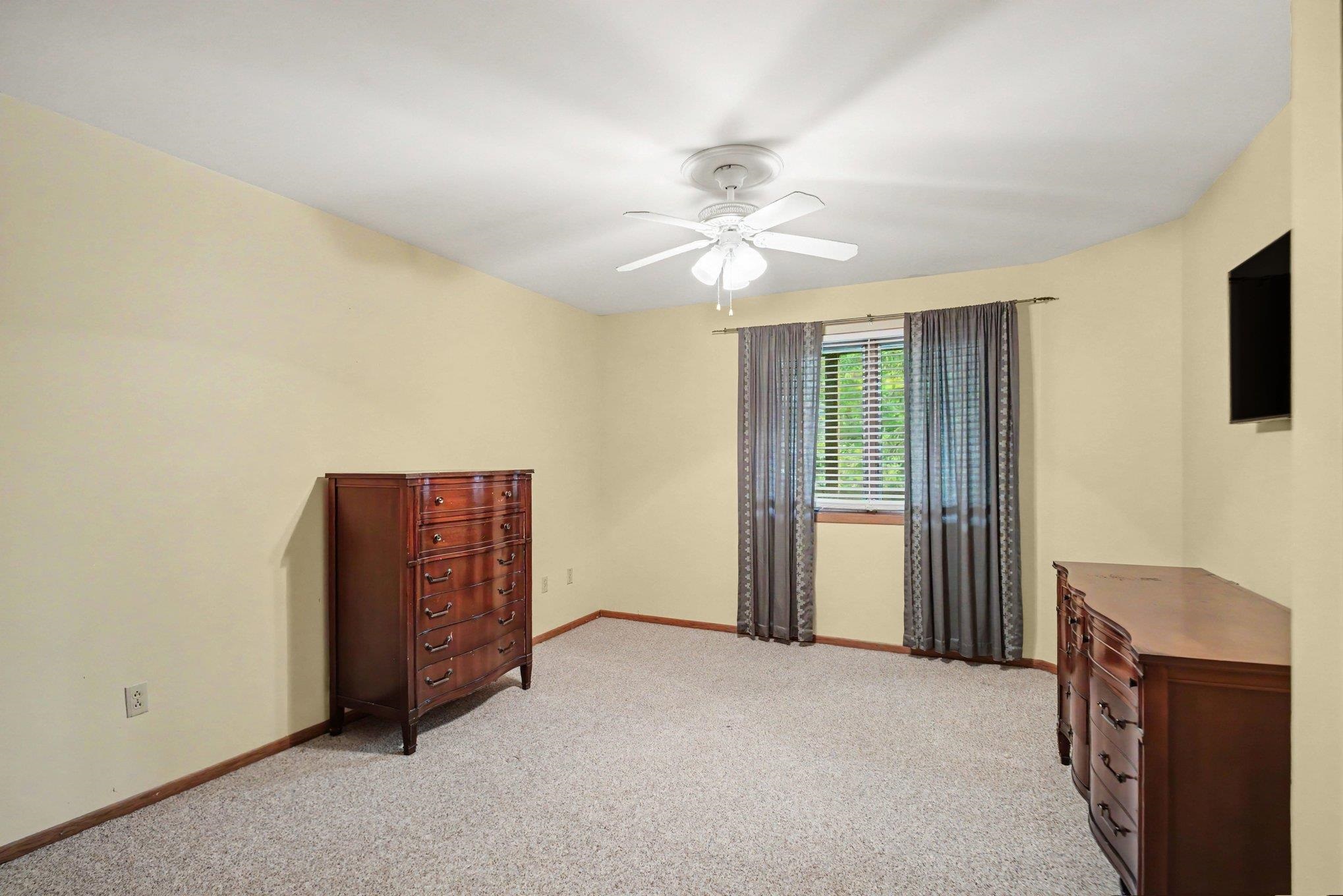 331 Lakeview Drive Property Photo 20