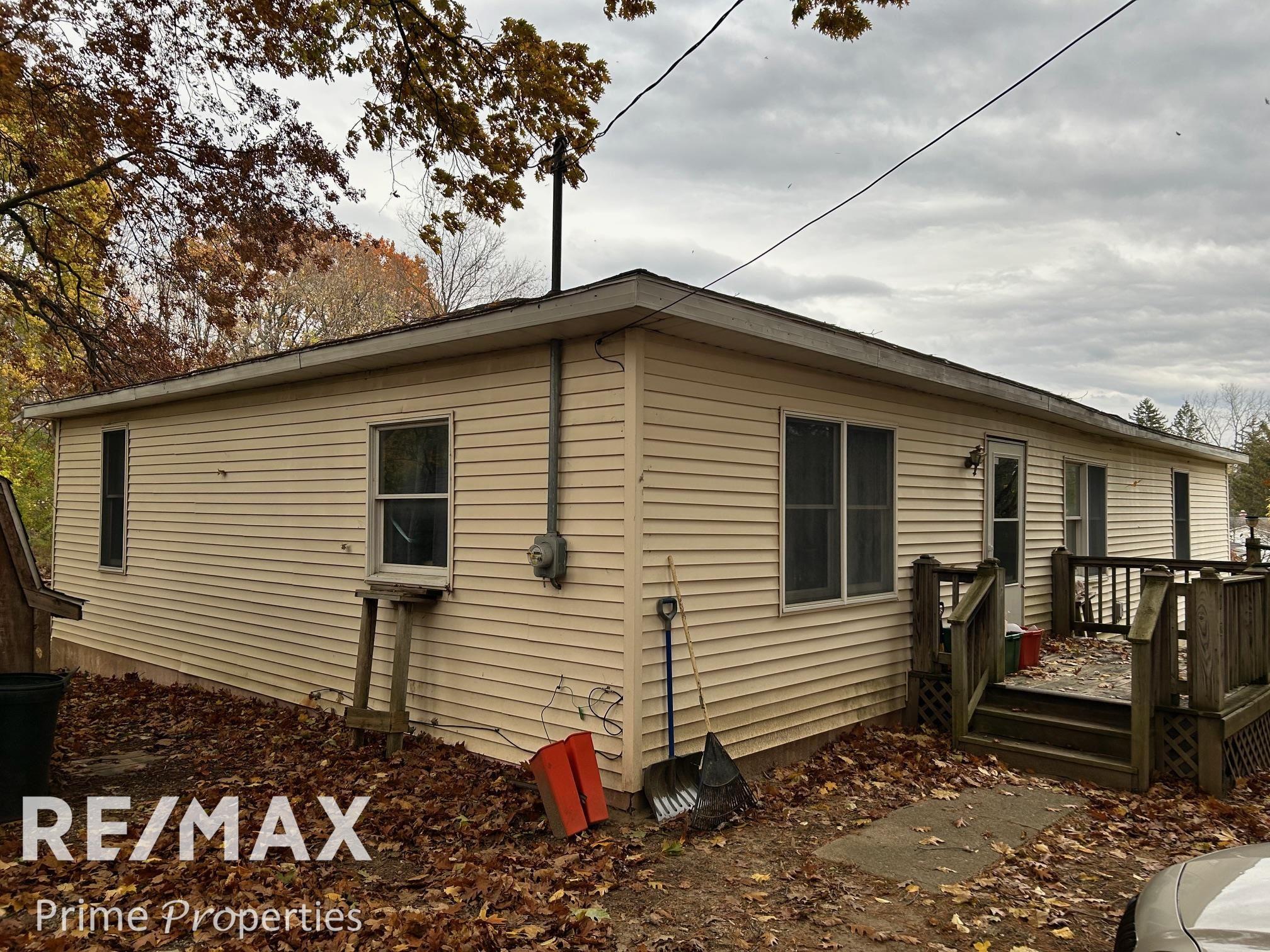 7152 Russell Street Property Photo 3