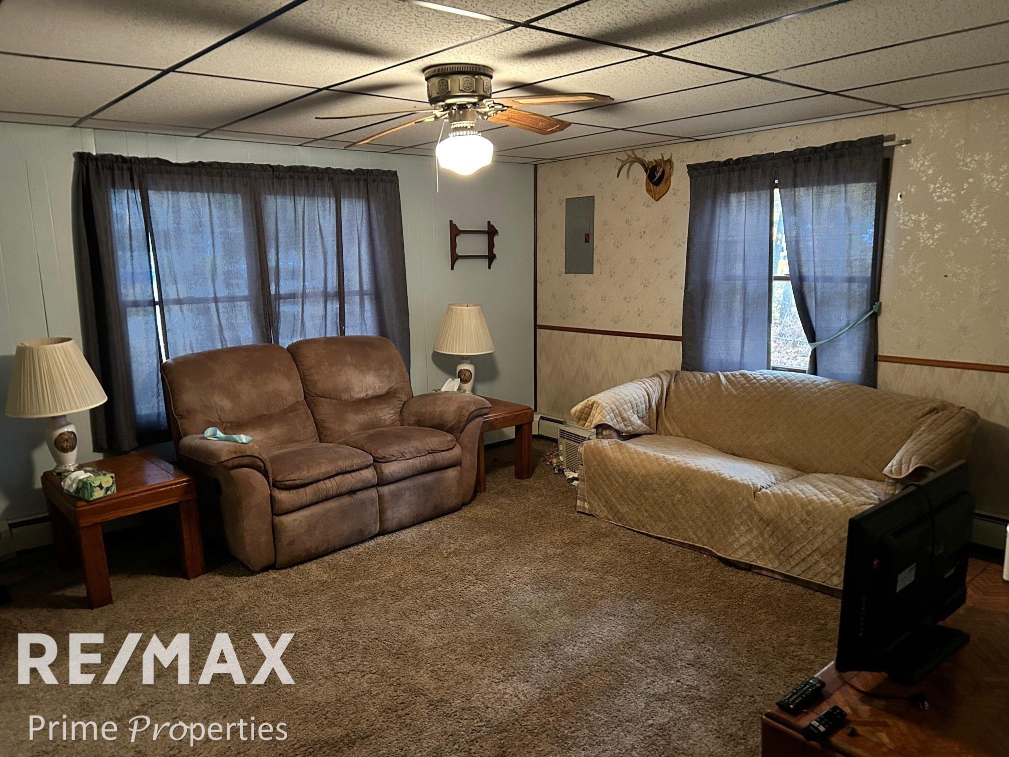 7152 Russell Street Property Photo 15