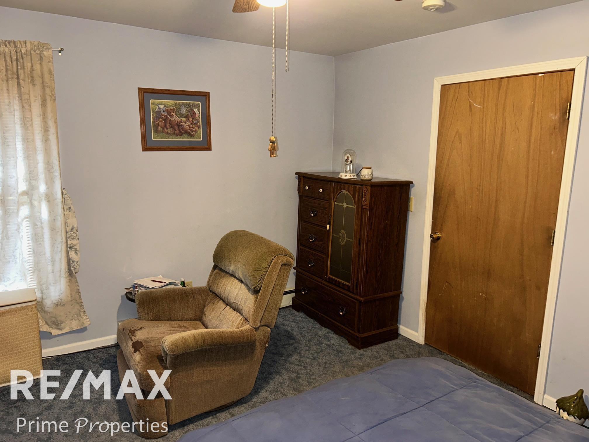 7152 Russell Street Property Photo 32