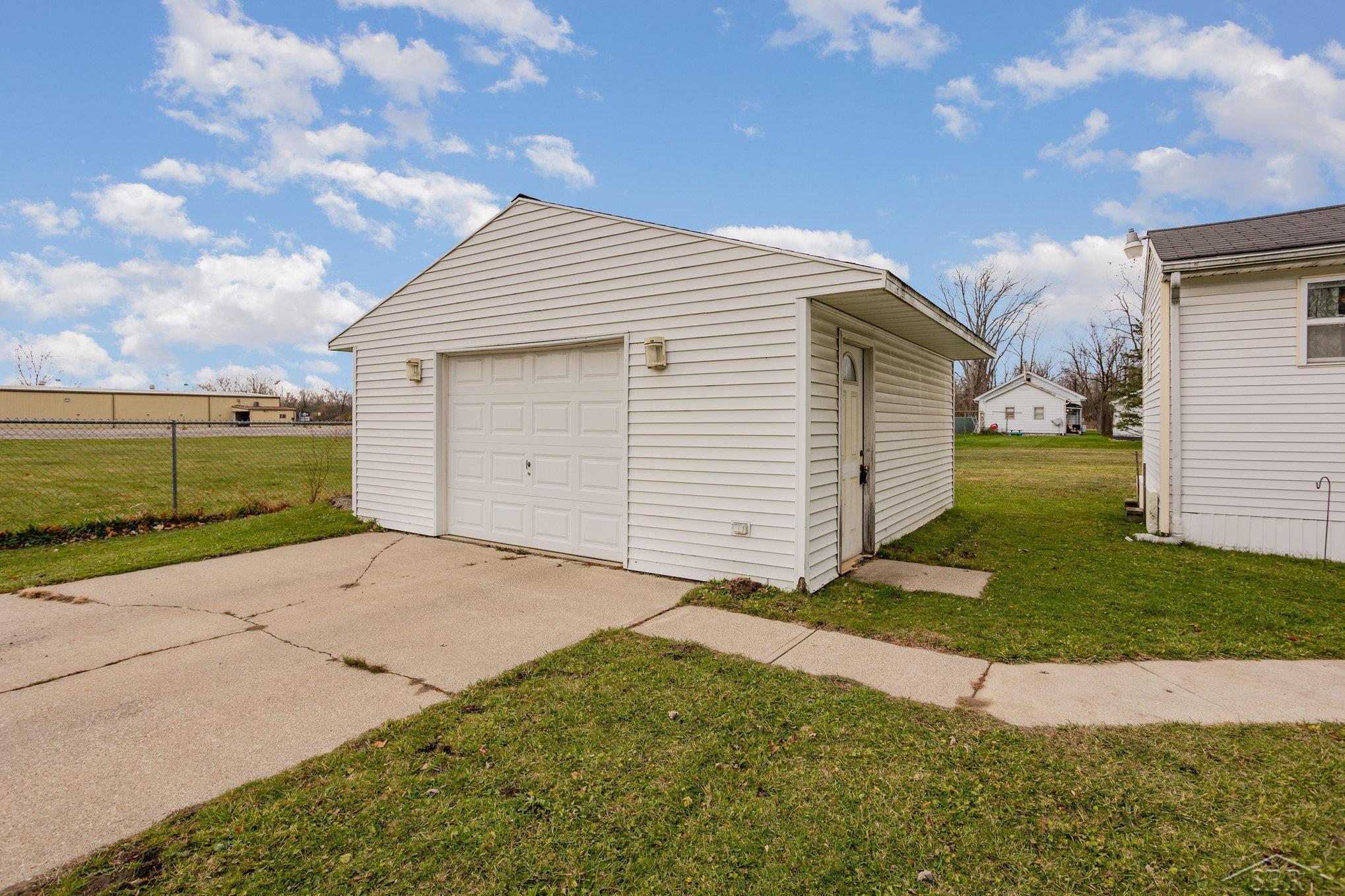 1902 Cheney Road Property Photo 14