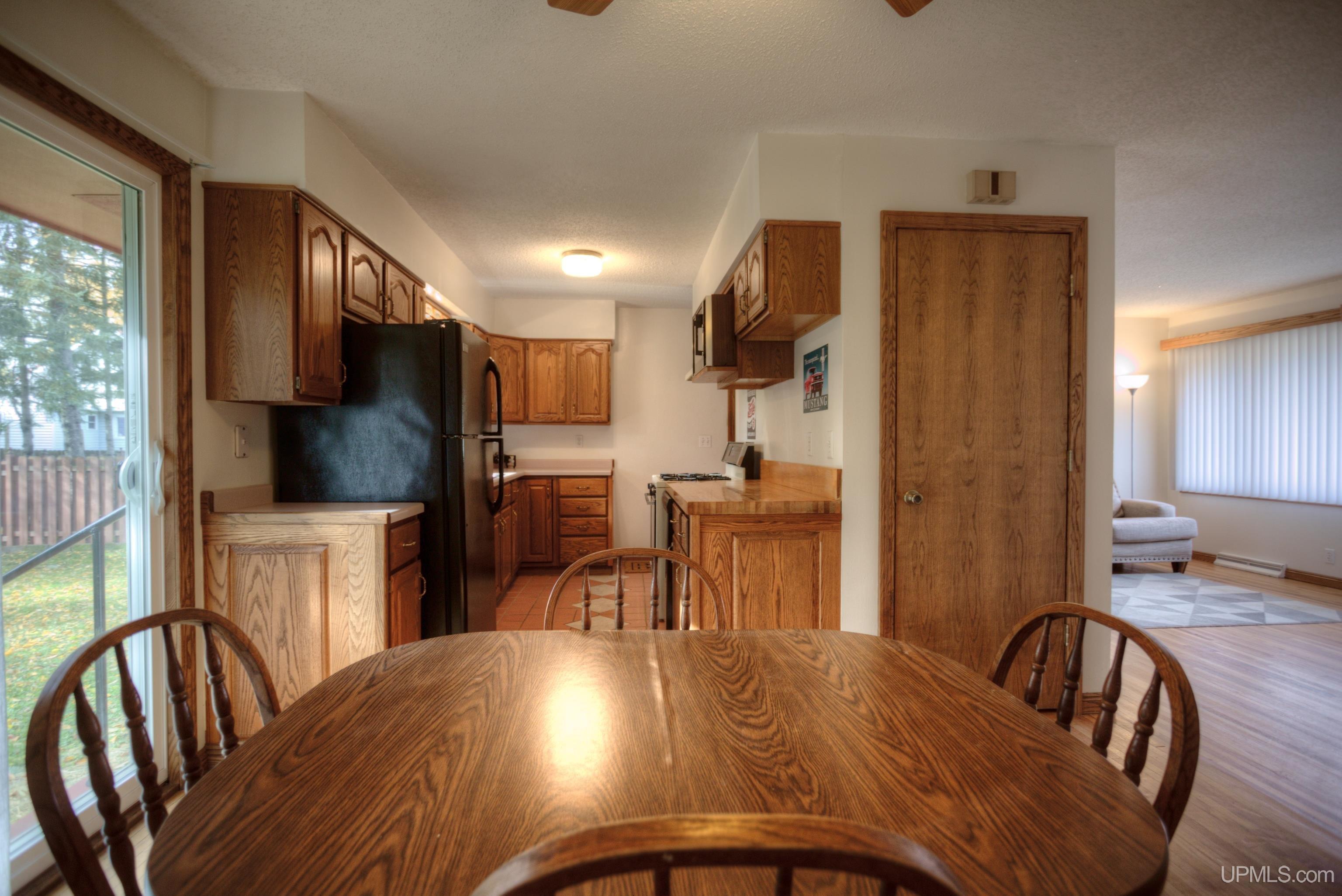 817 Margaret Street Property Photo 10