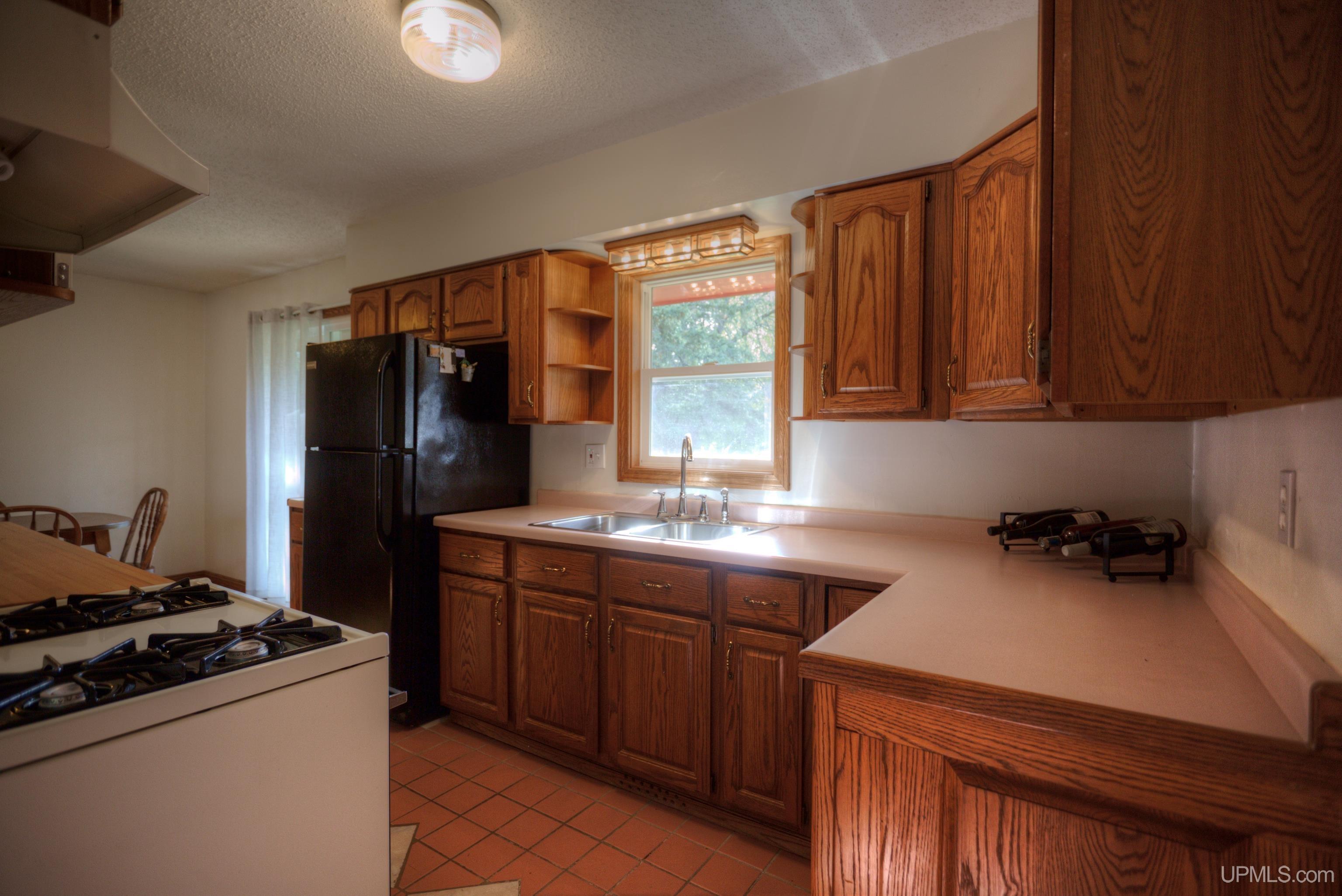 817 Margaret Street Property Photo 14