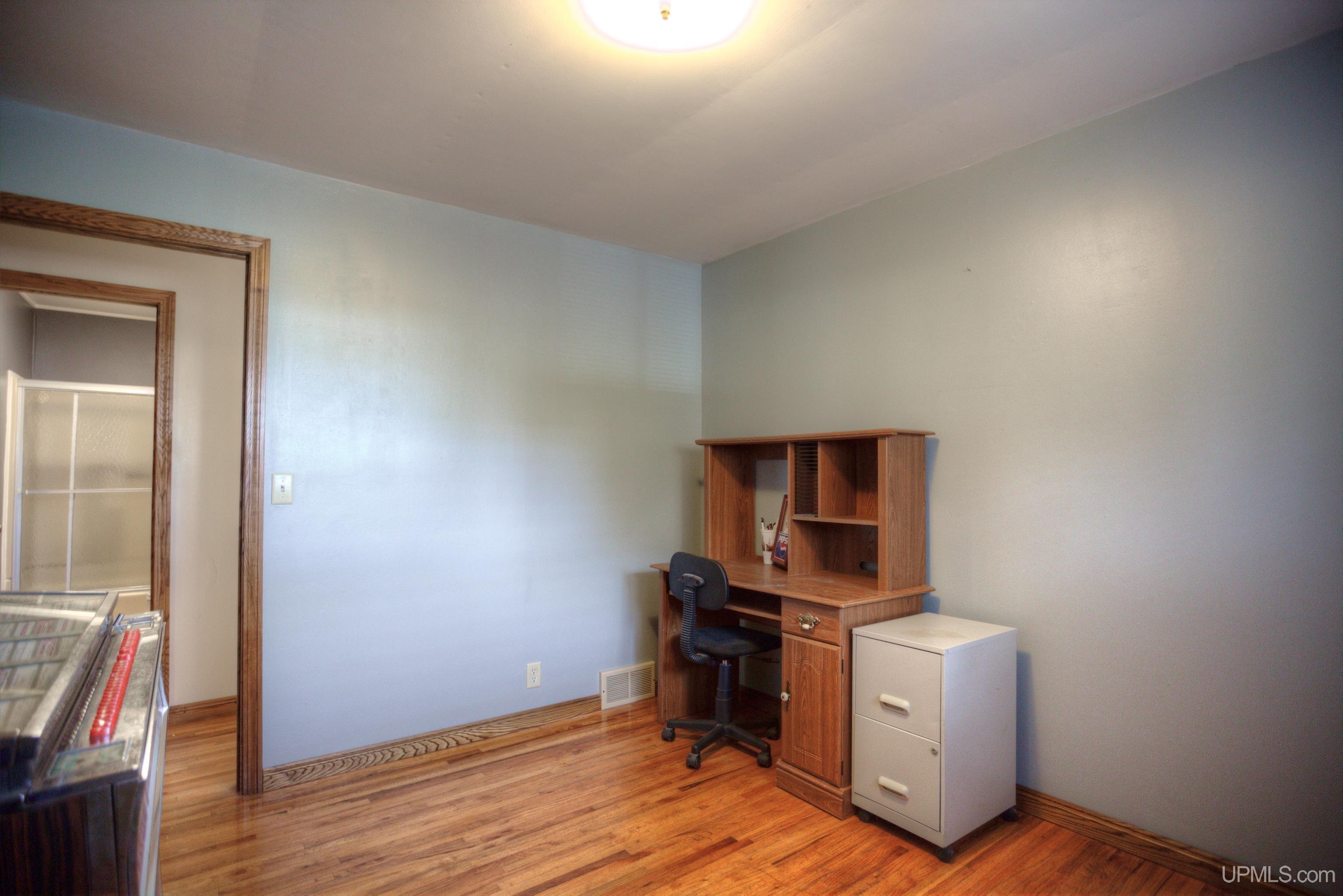 817 Margaret Street Property Photo 19