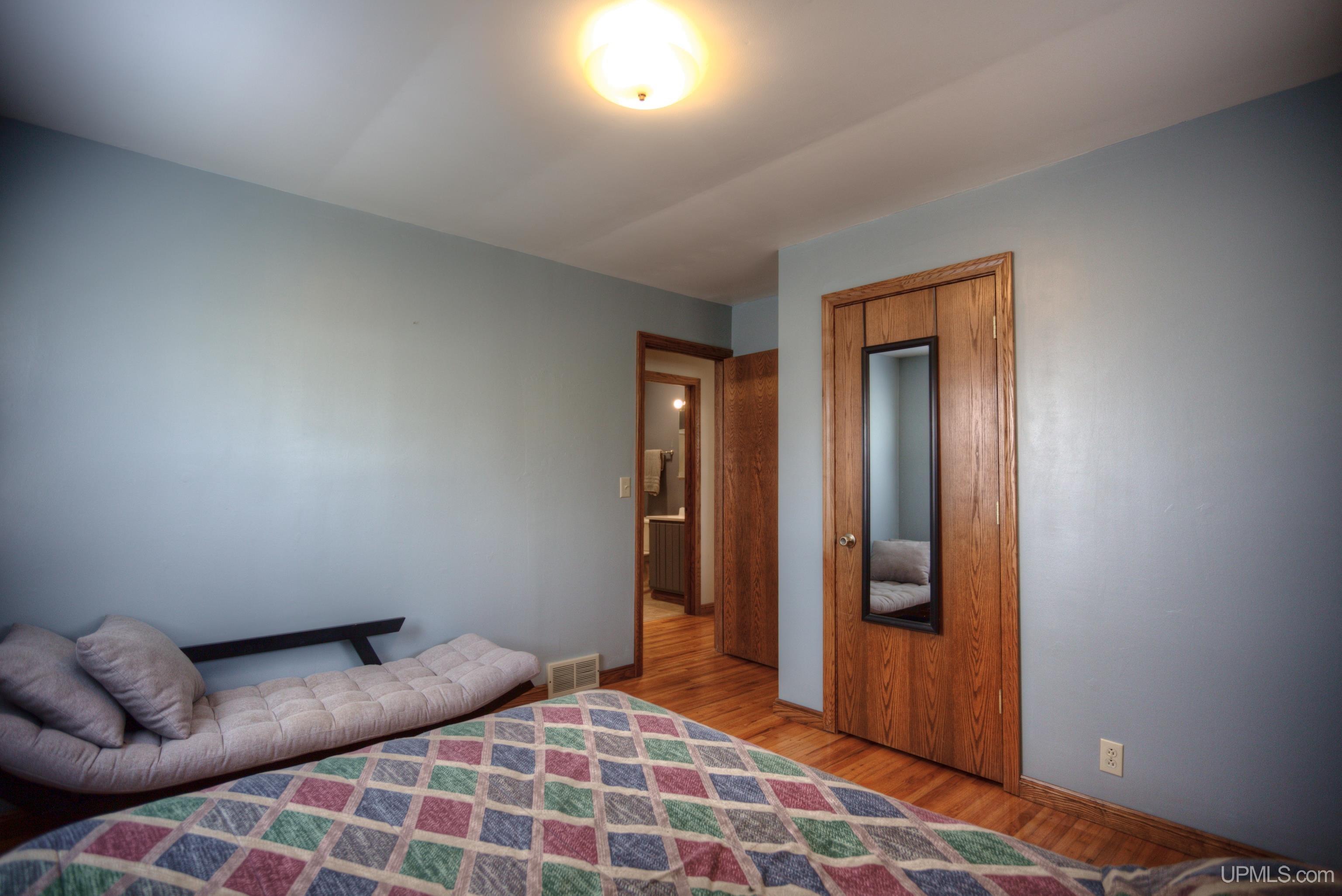 817 Margaret Street Property Photo 22