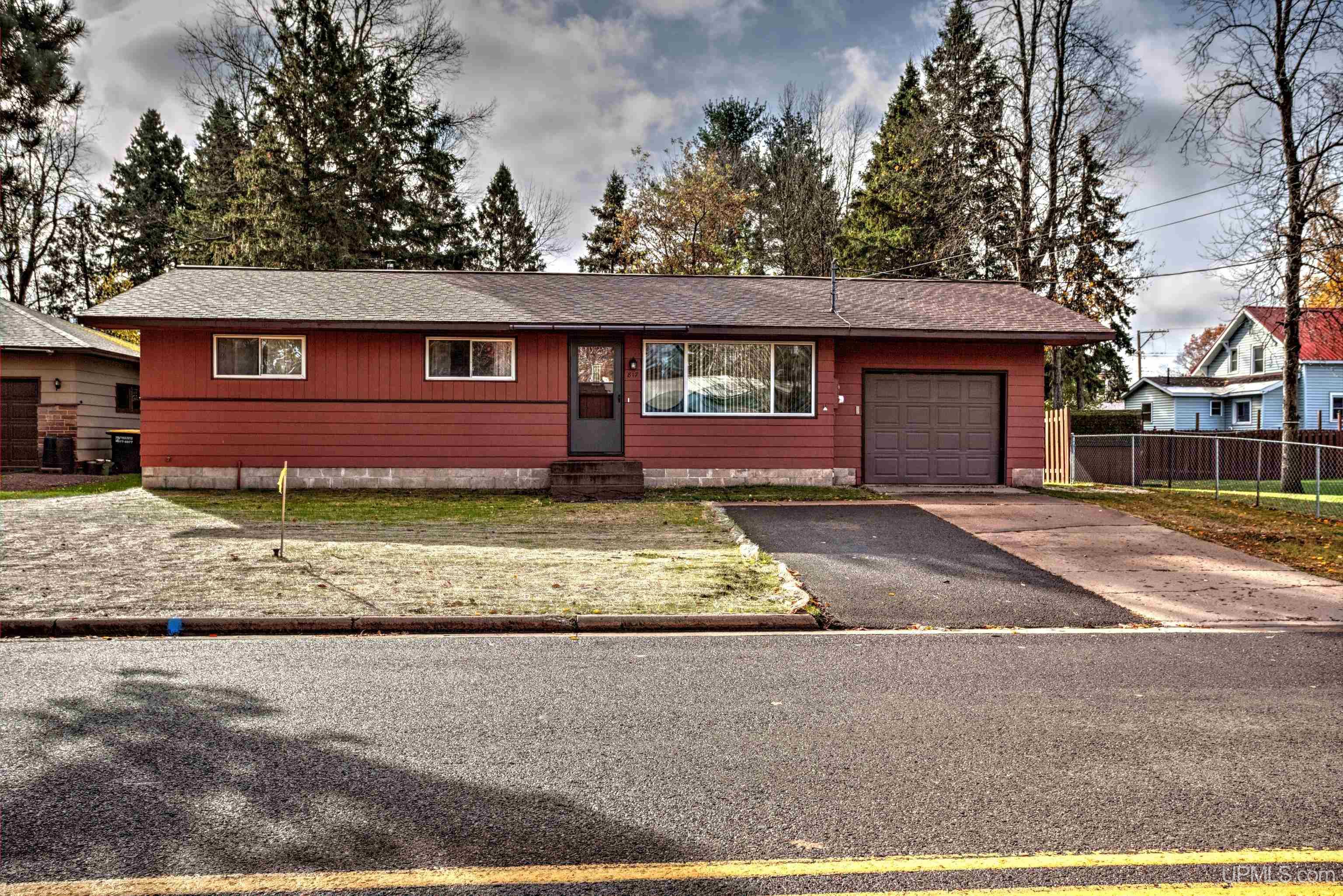 817 Margaret Street Property Photo 37