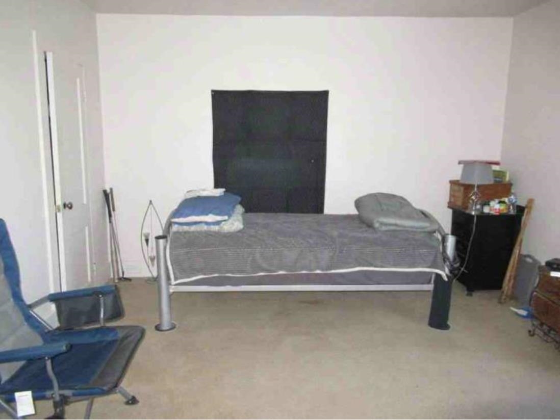508 E Grove Street Property Photo 5