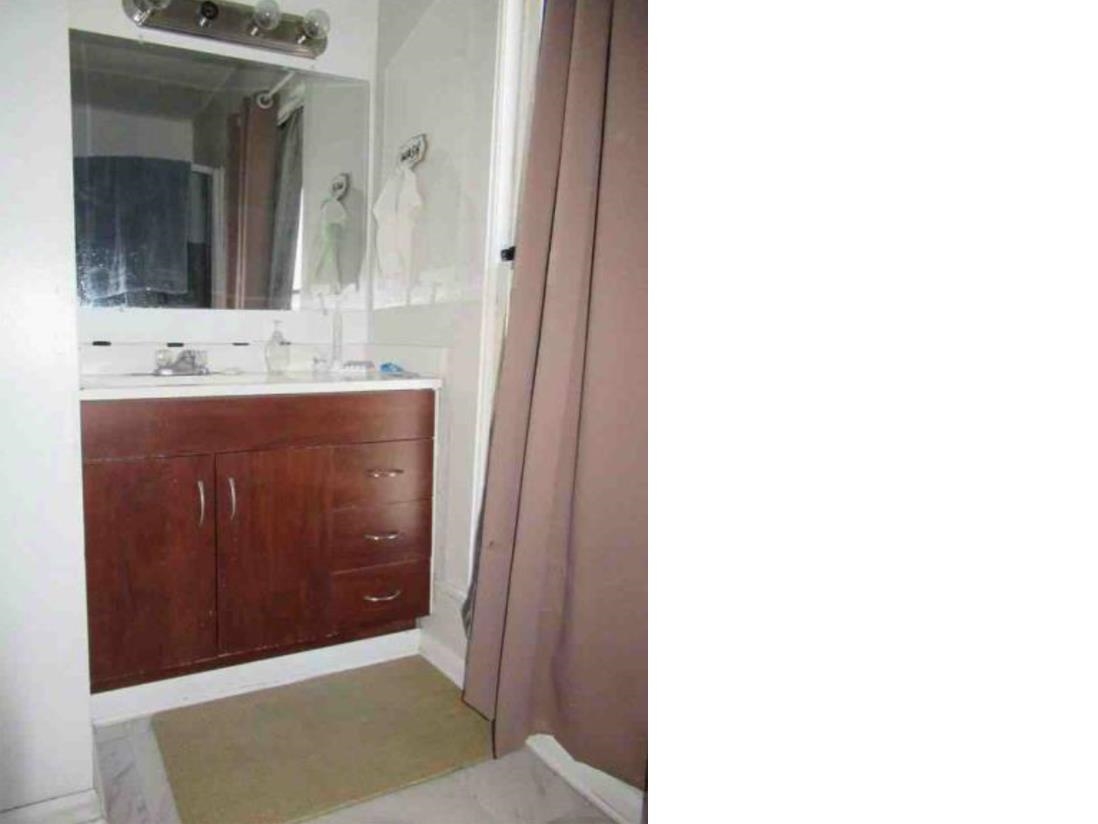 508 E Grove Street Property Photo 9