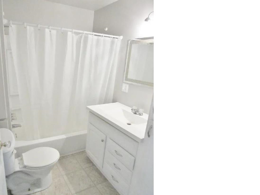 508 E Grove Street Property Photo 15