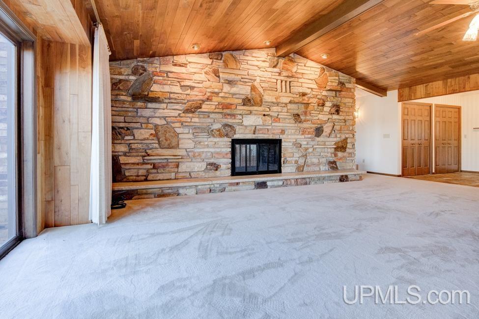W6349 Greenwood Avenue Property Photo 7
