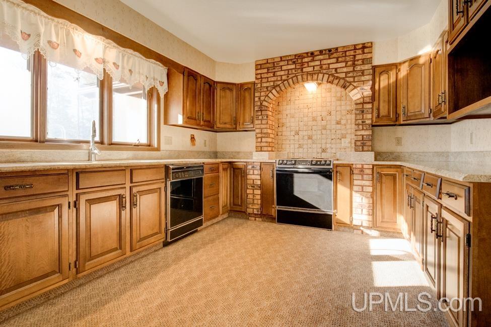 W6349 Greenwood Avenue Property Photo 22