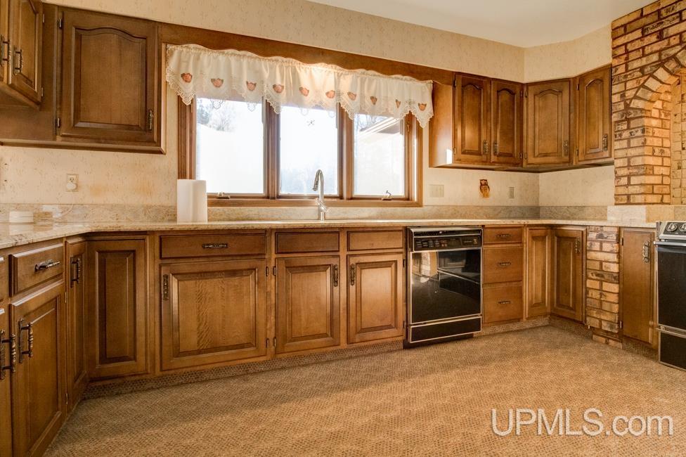 W6349 Greenwood Avenue Property Photo 24
