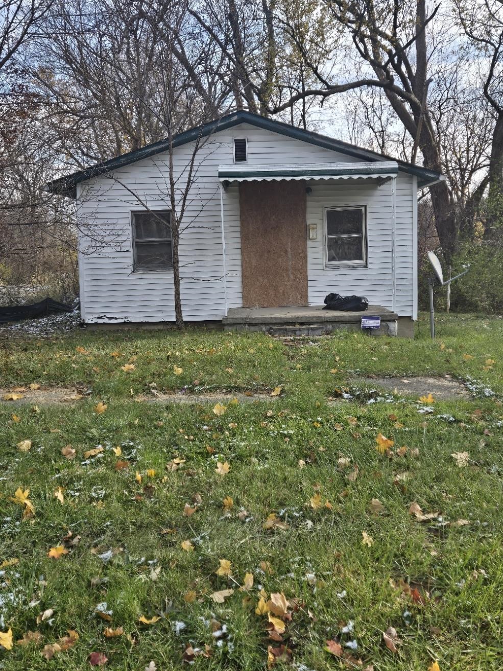 2221 Howard Avenue Property Photo 1