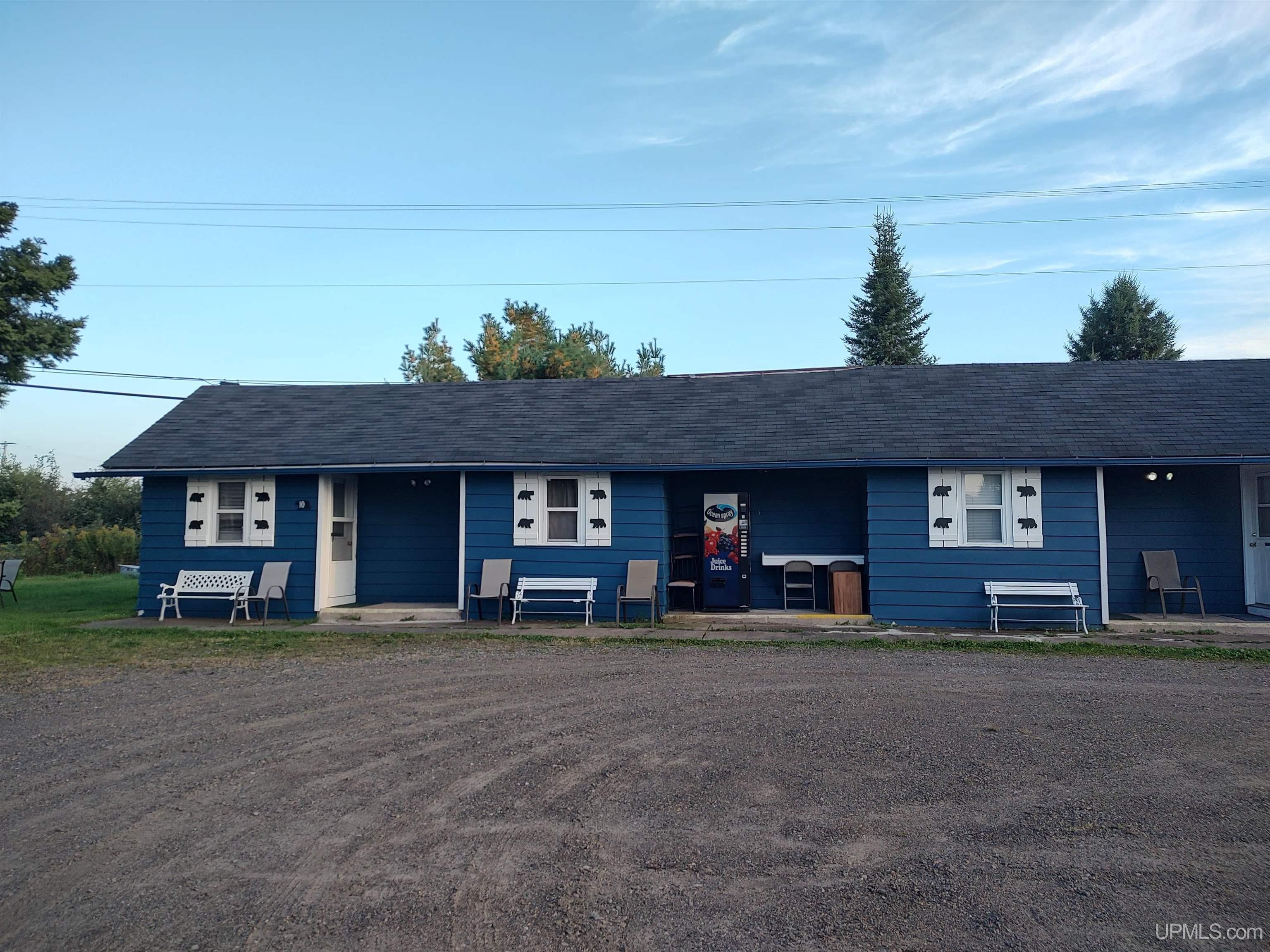 27672 Us 41 Highway Property Photo 4