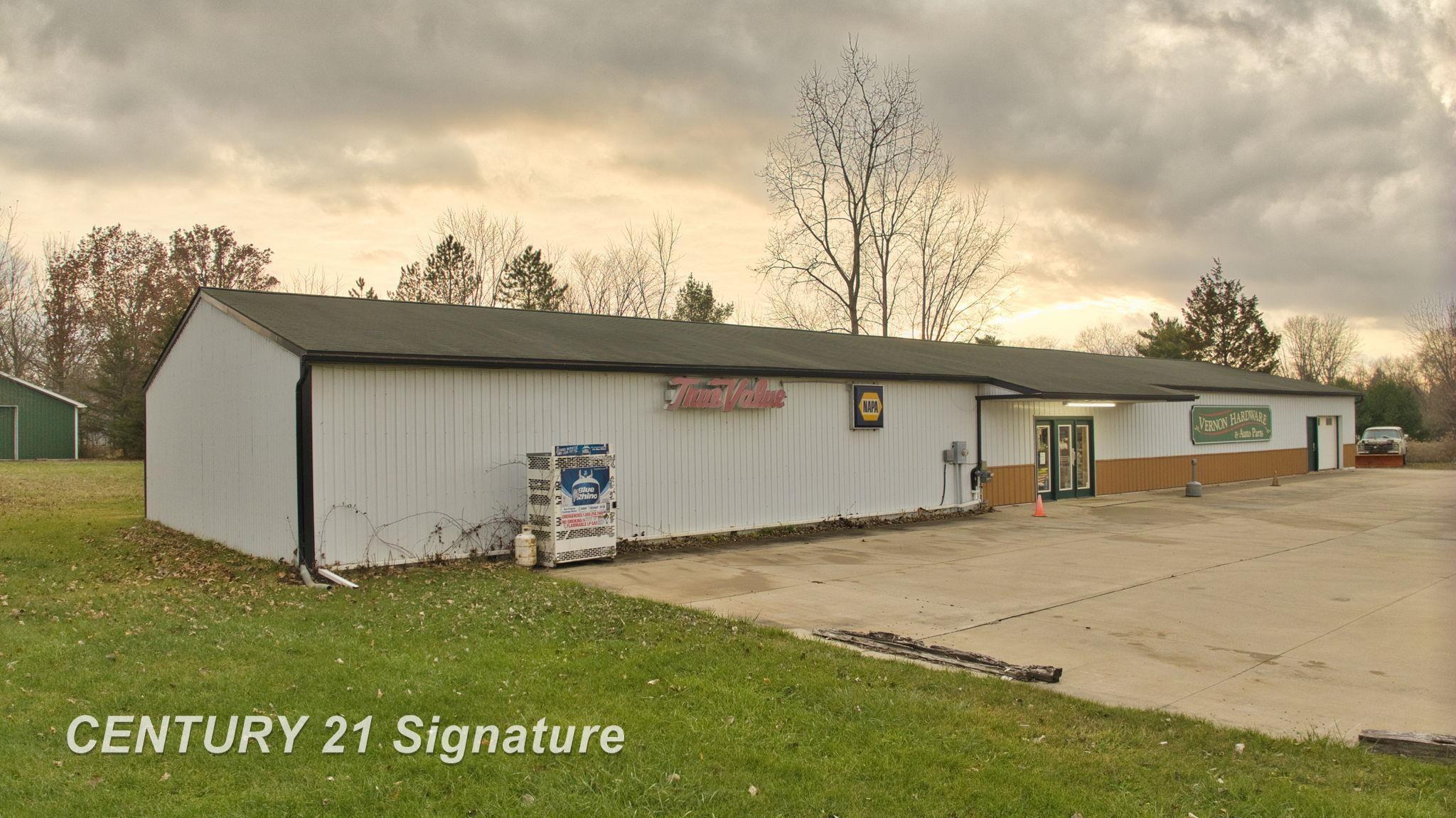 7200 E M-71 Highway Property Photo 4