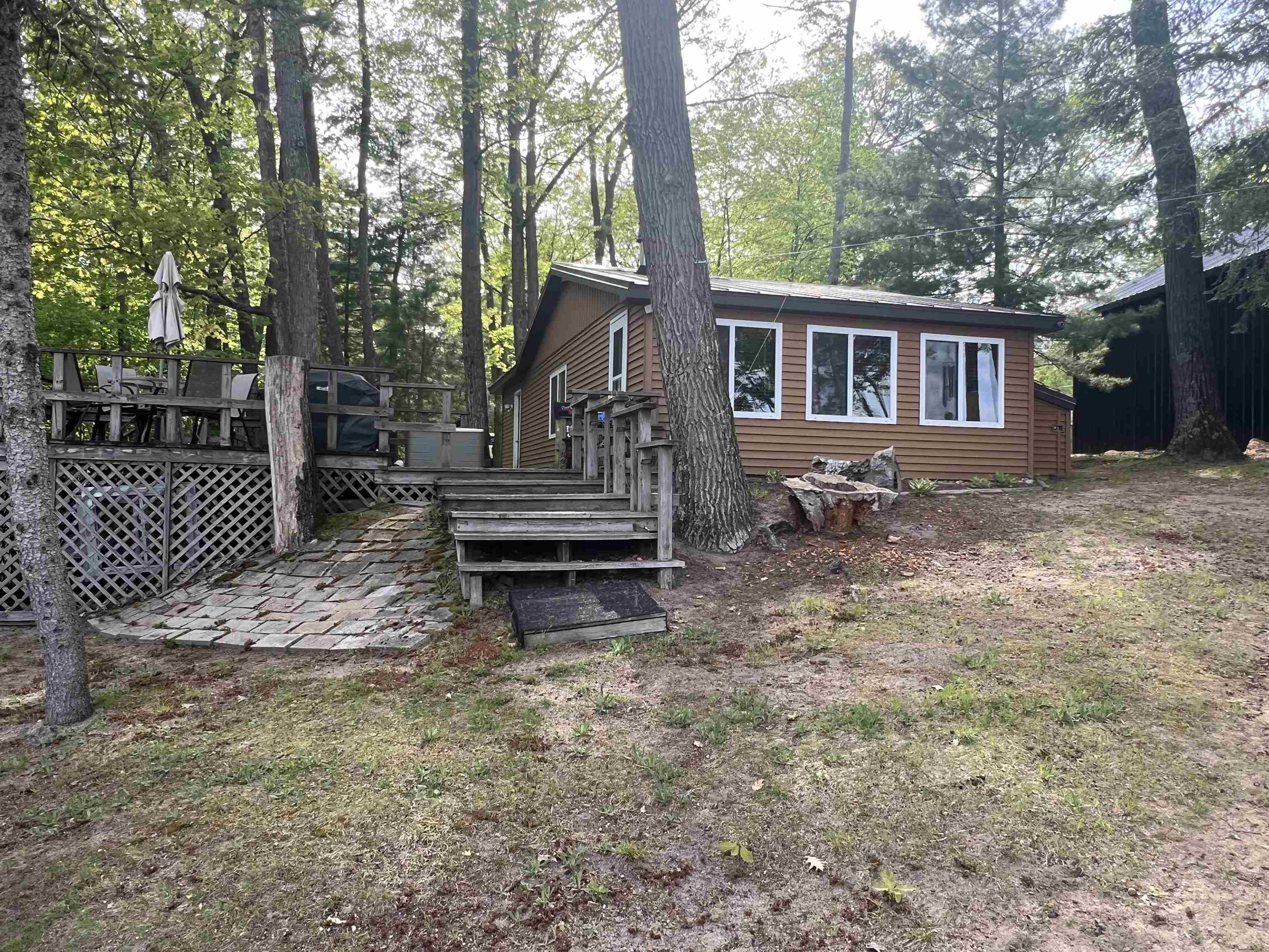 5006 Lake Point Drive Property Photo 1