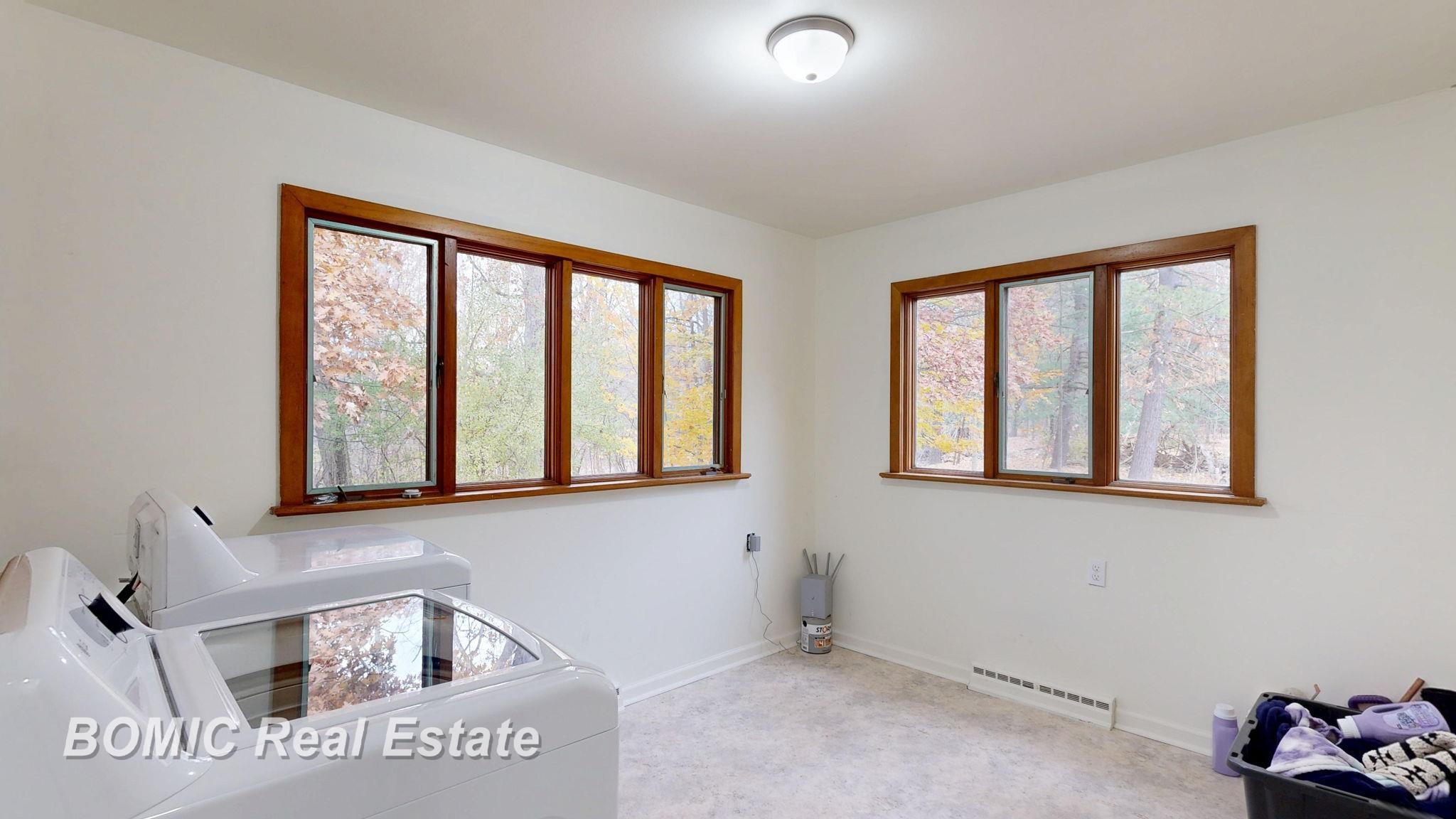 3700 N Saginaw Road Property Photo 5
