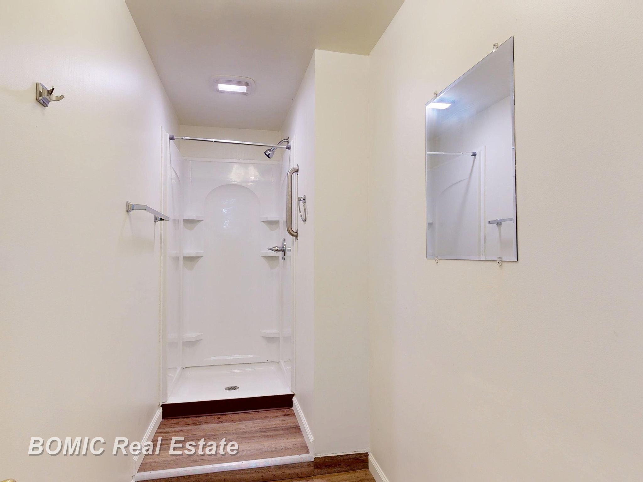 3700 N Saginaw Road Property Photo 7