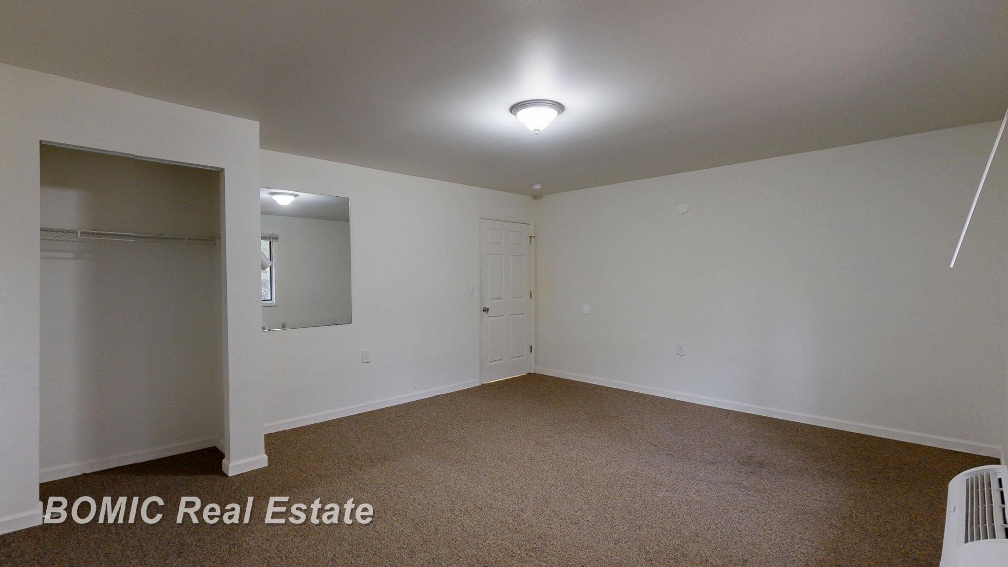 3700 N Saginaw Road Property Photo 12