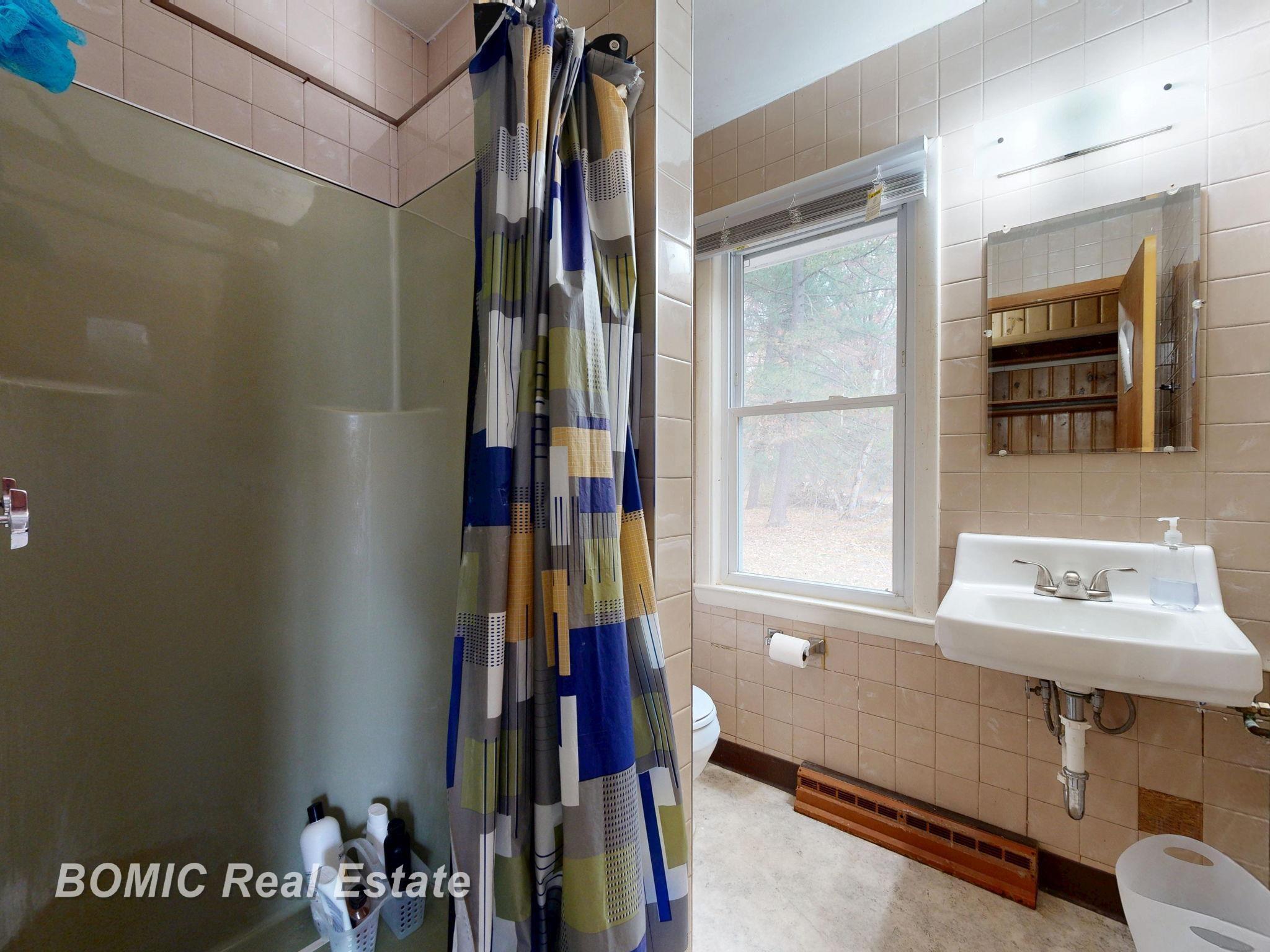 3700 N Saginaw Road Property Photo 19