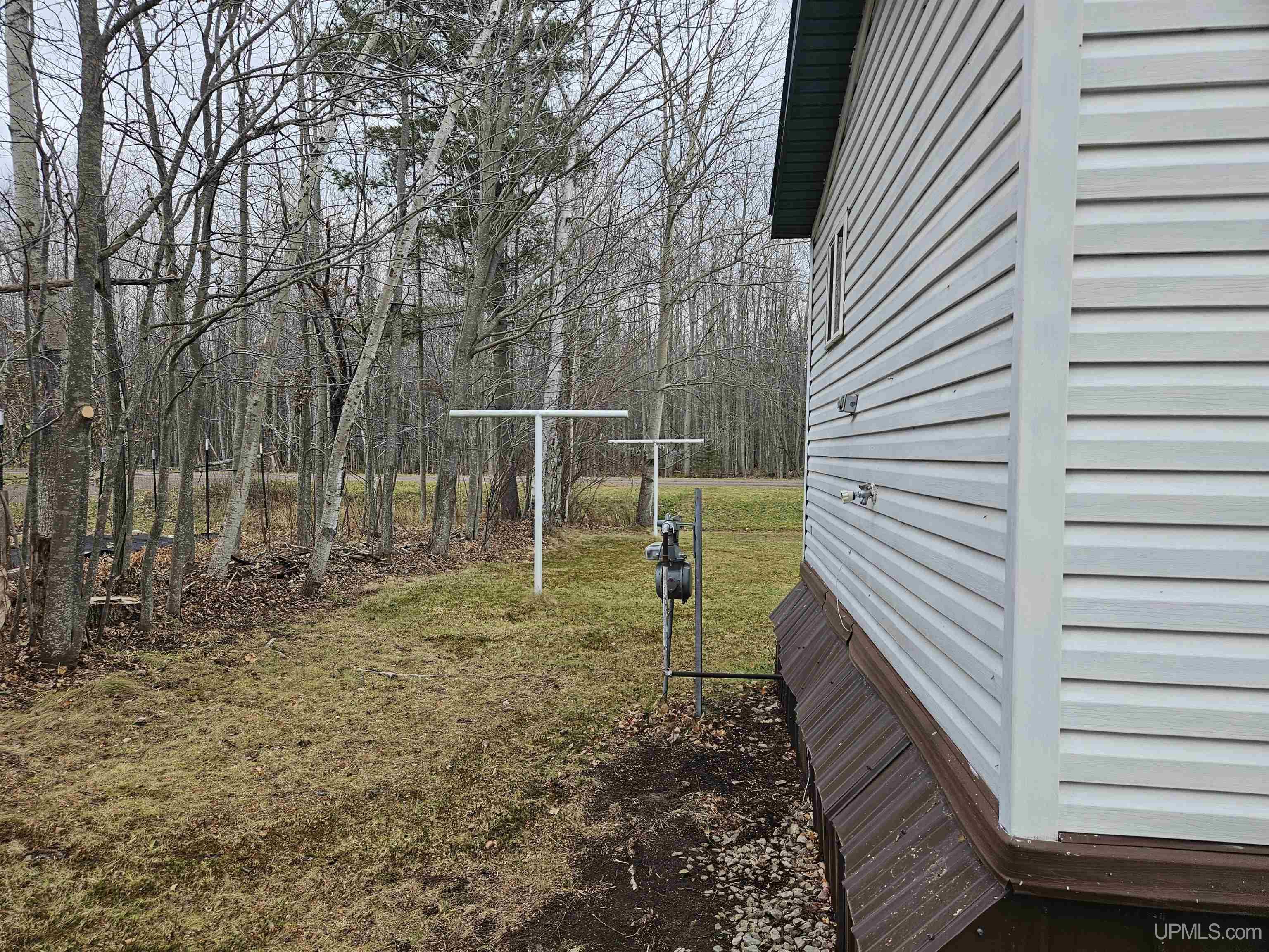 270 Sheridan Avenue Property Photo 4