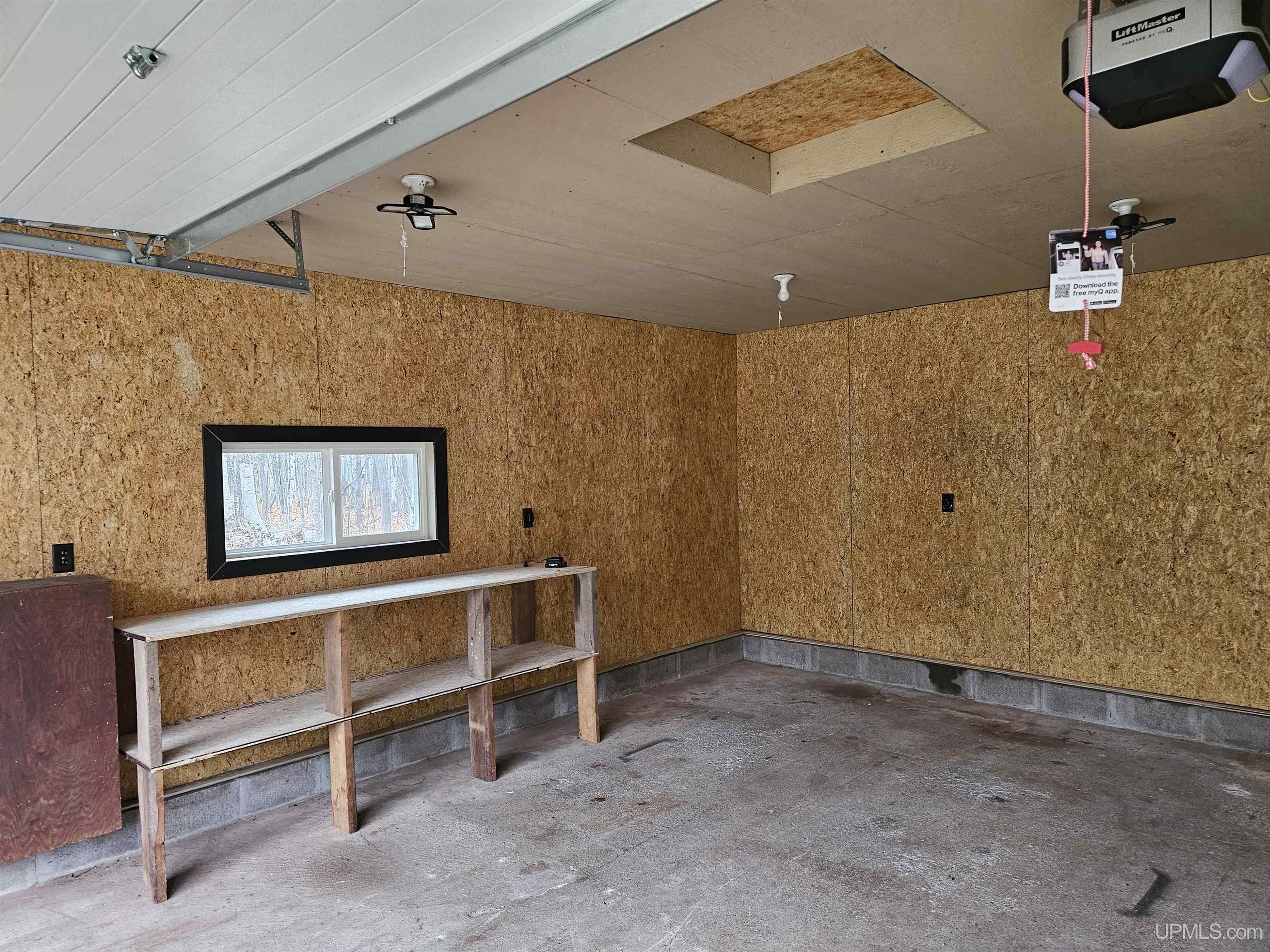 270 Sheridan Avenue Property Photo 8