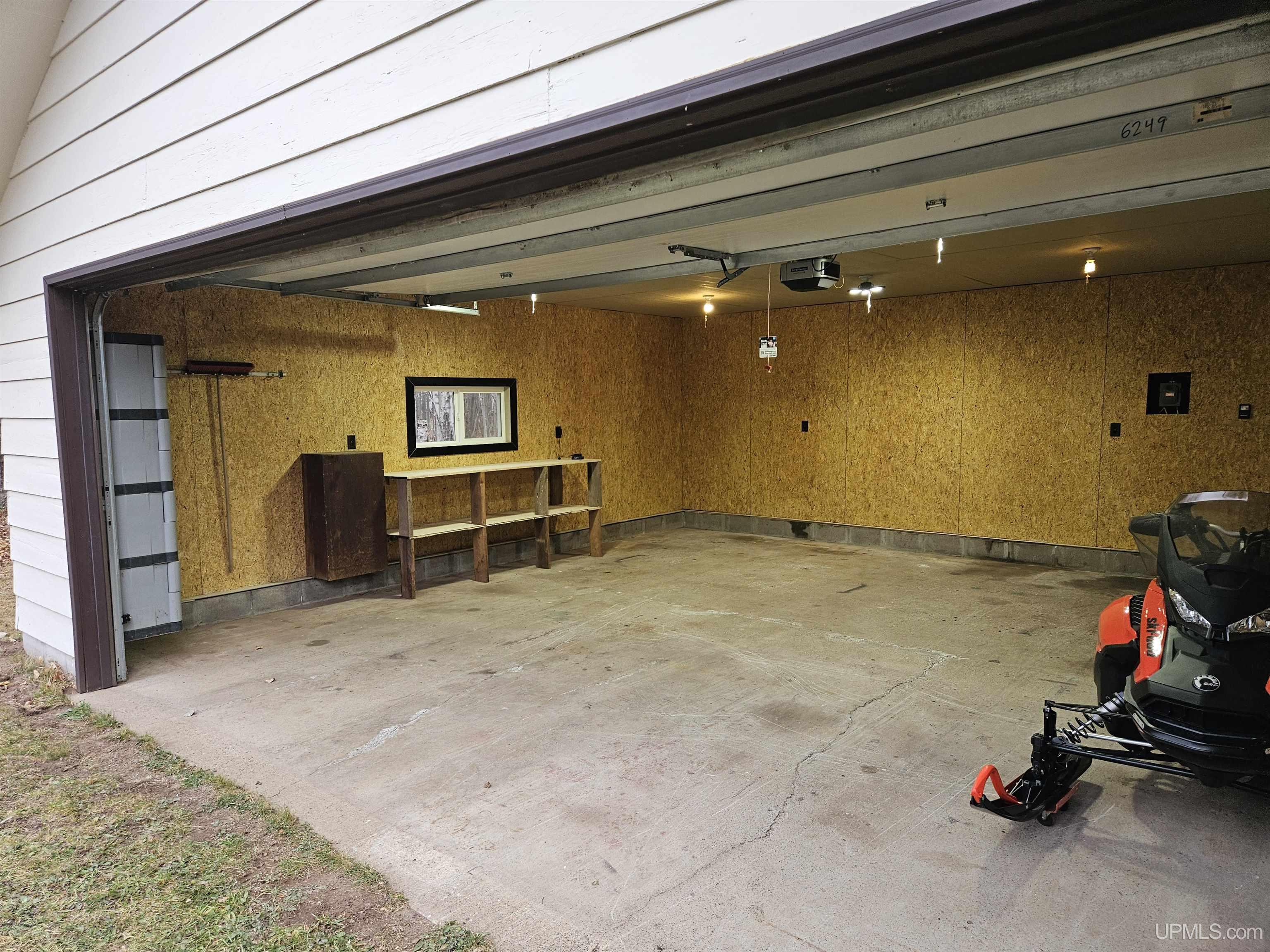 270 Sheridan Avenue Property Photo 10