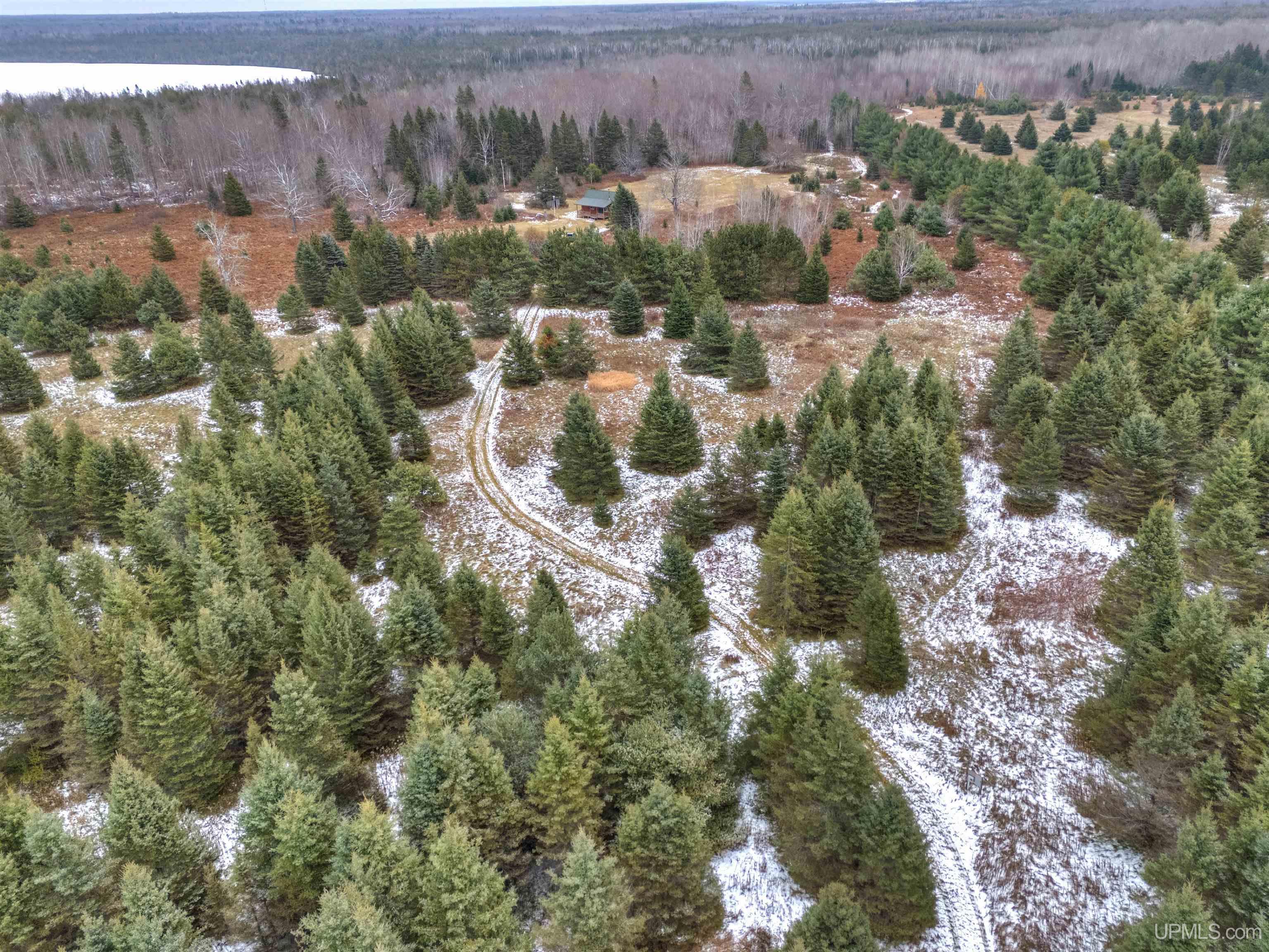 1617 W Us Hwy 2 Highway Property Photo 32