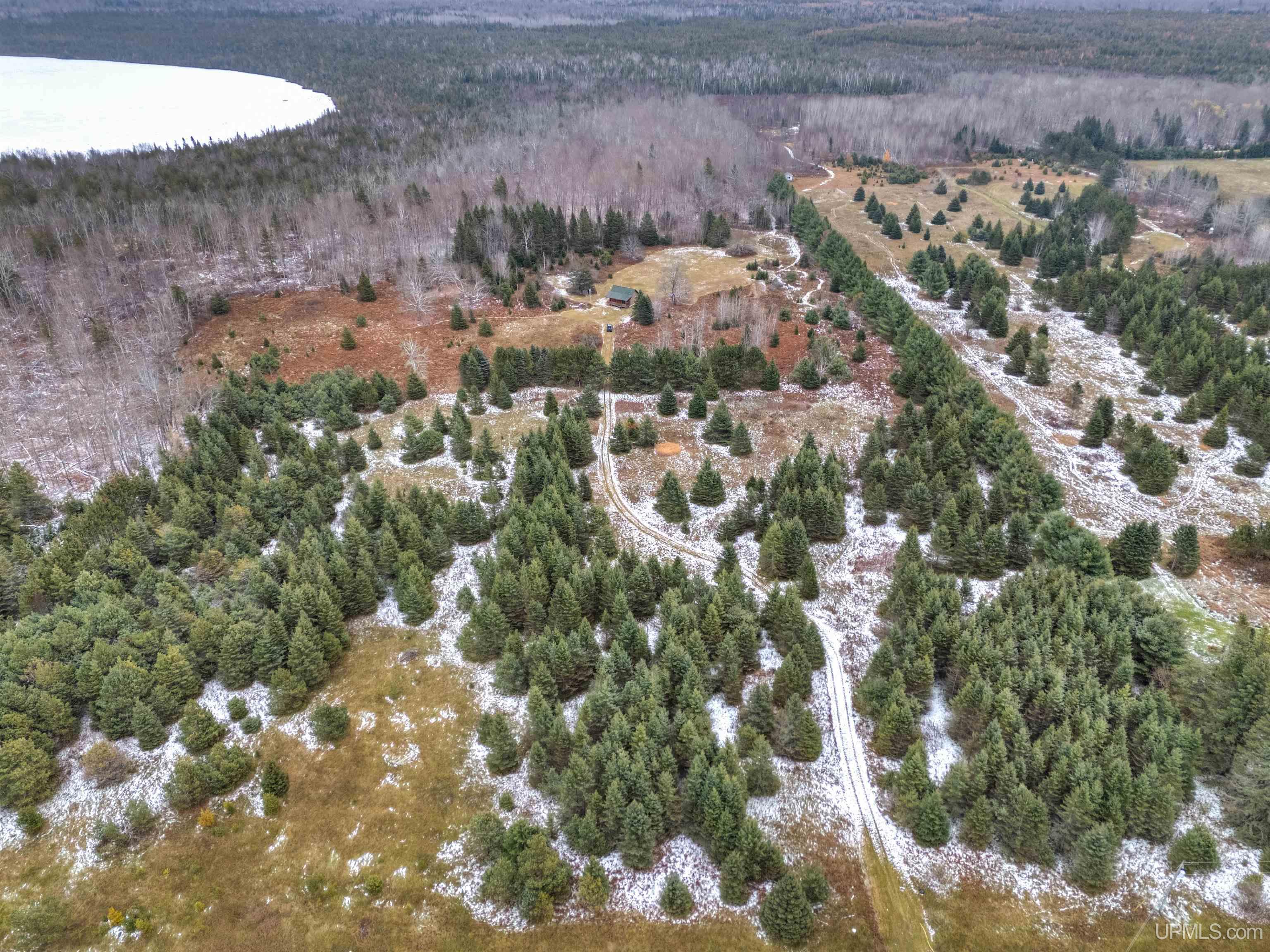 1617 W Us Hwy 2 Highway Property Photo 33