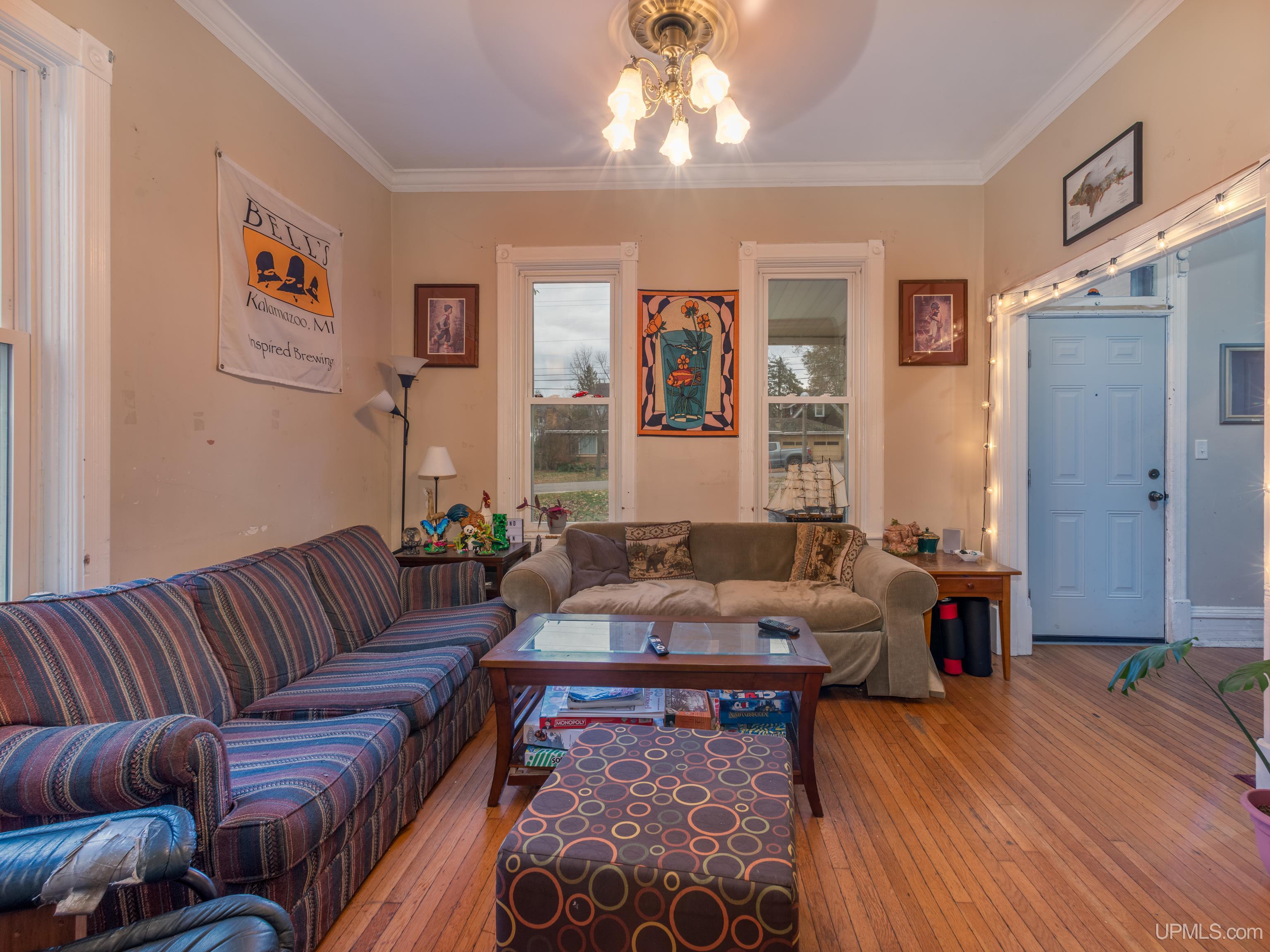 127 E Hewitt Avenue Property Photo 23