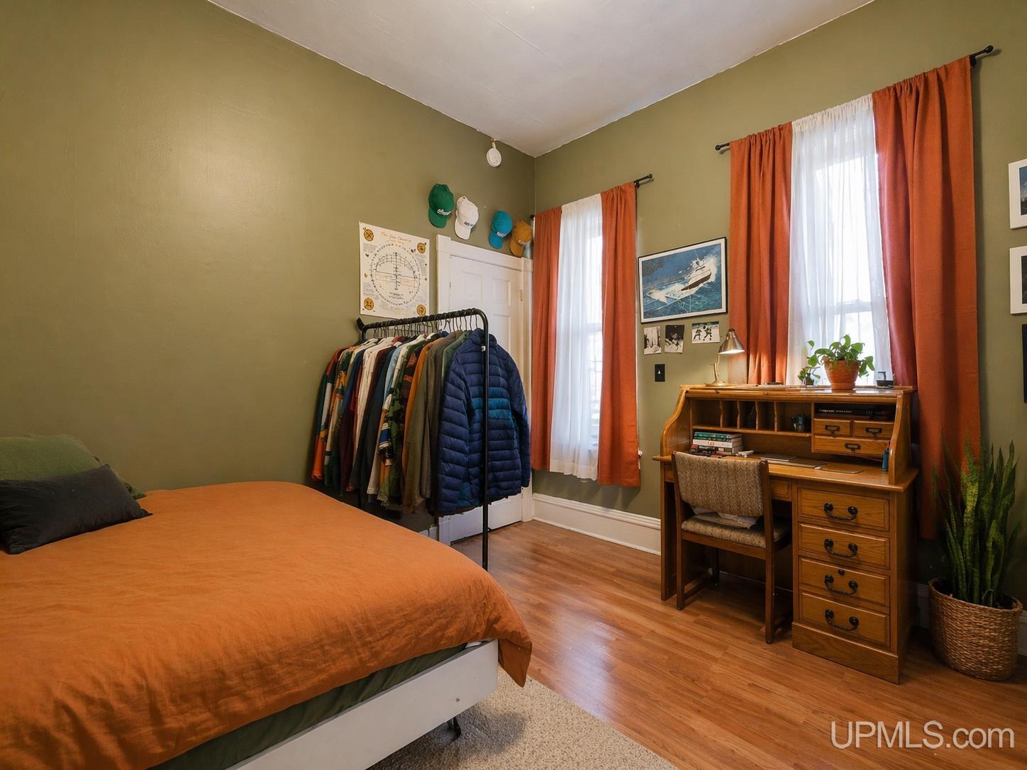 127 E Hewitt Avenue Property Photo 31