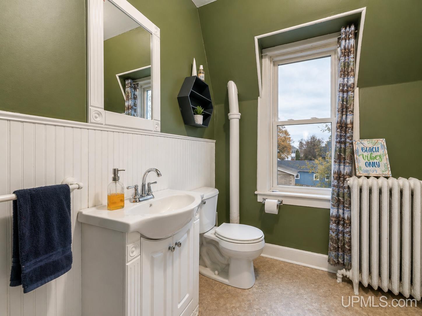 127 E Hewitt Avenue Property Photo 37