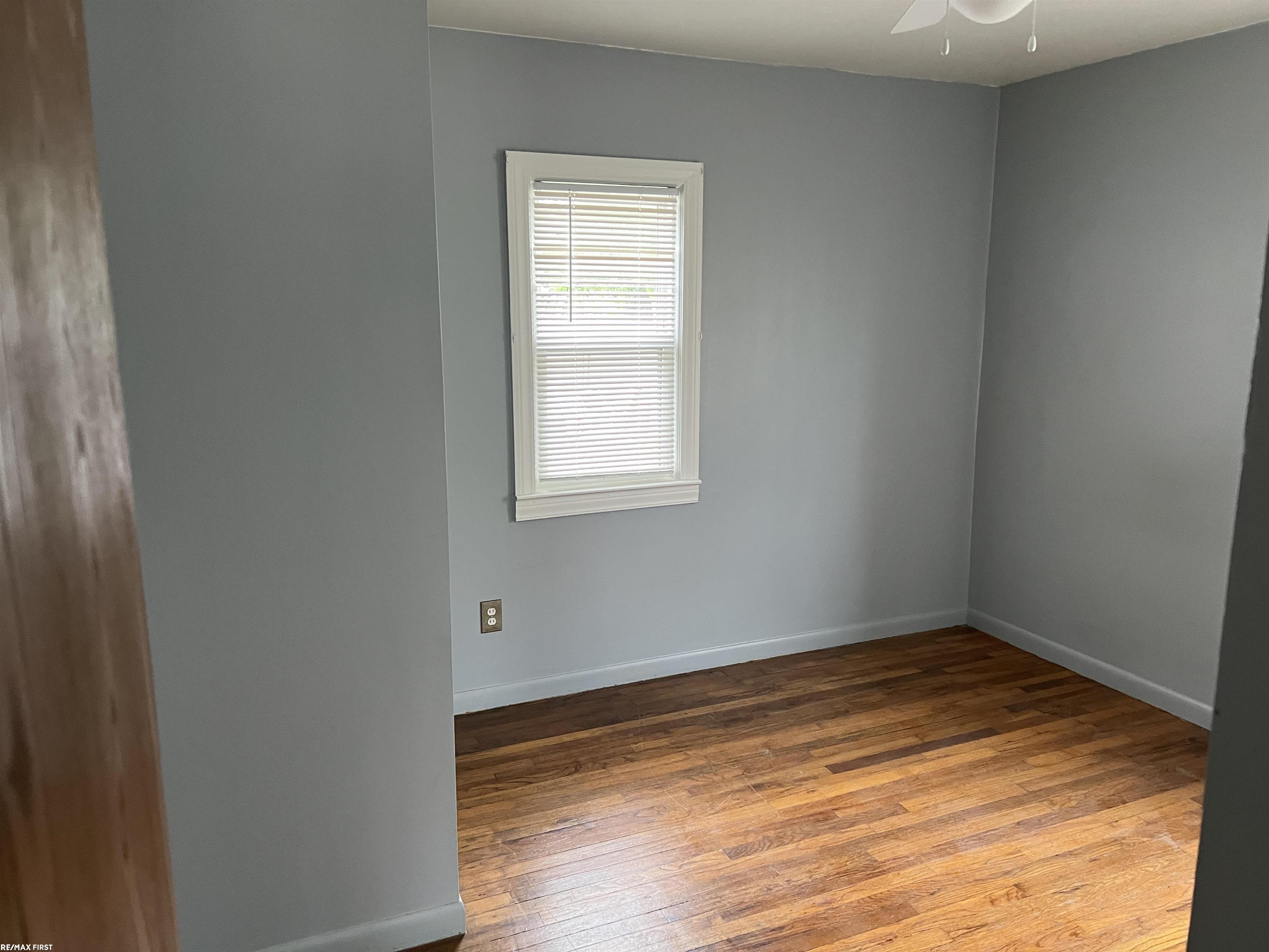 11568 Maxwell Avenue Property Photo 9