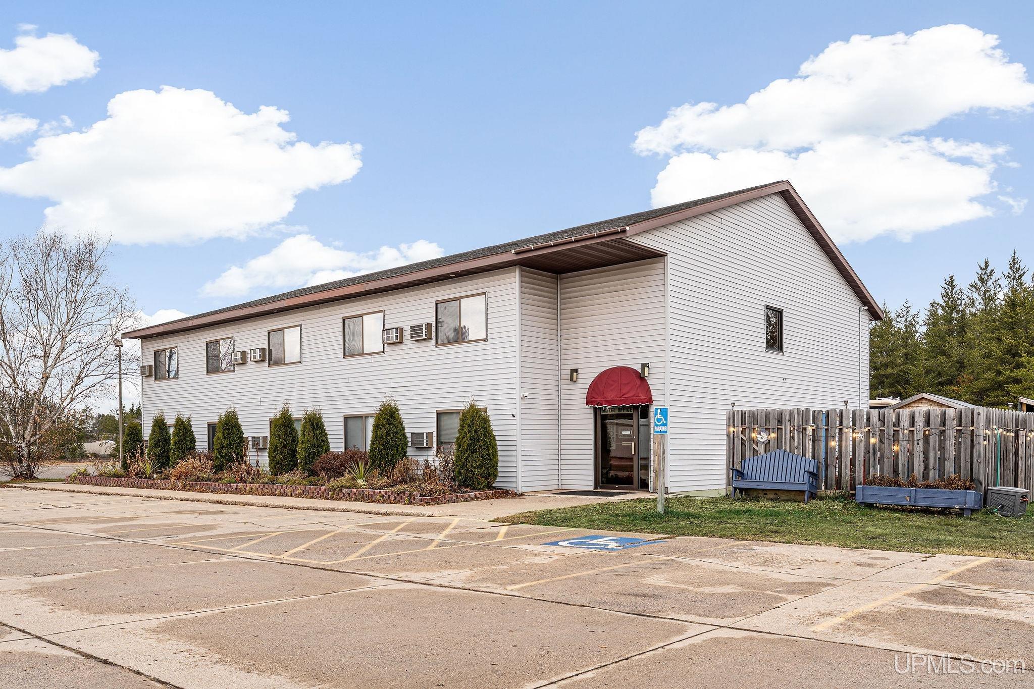 190 E M - 35 Highway Property Photo 3