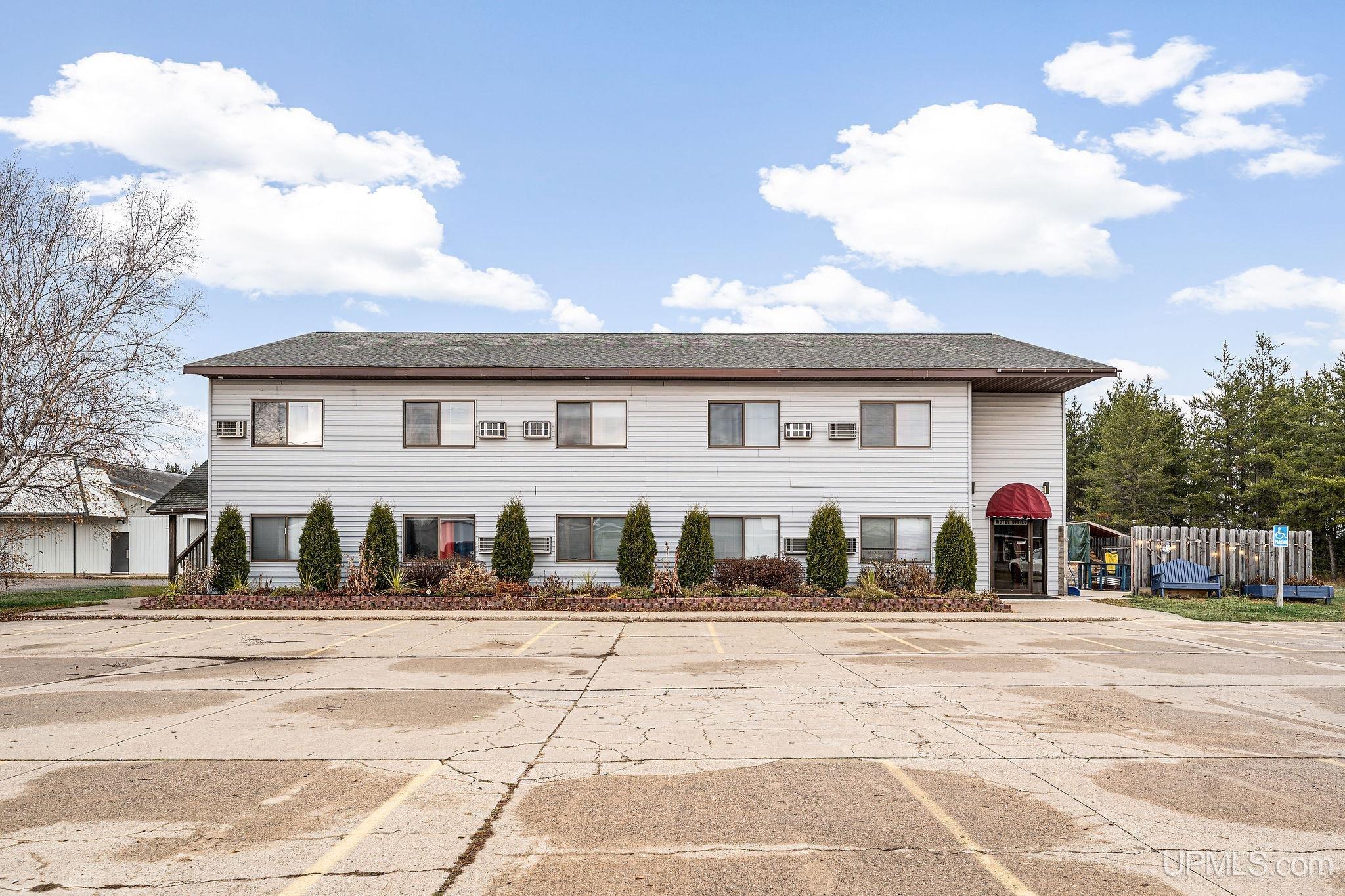 190 E M - 35 Highway Property Photo 4