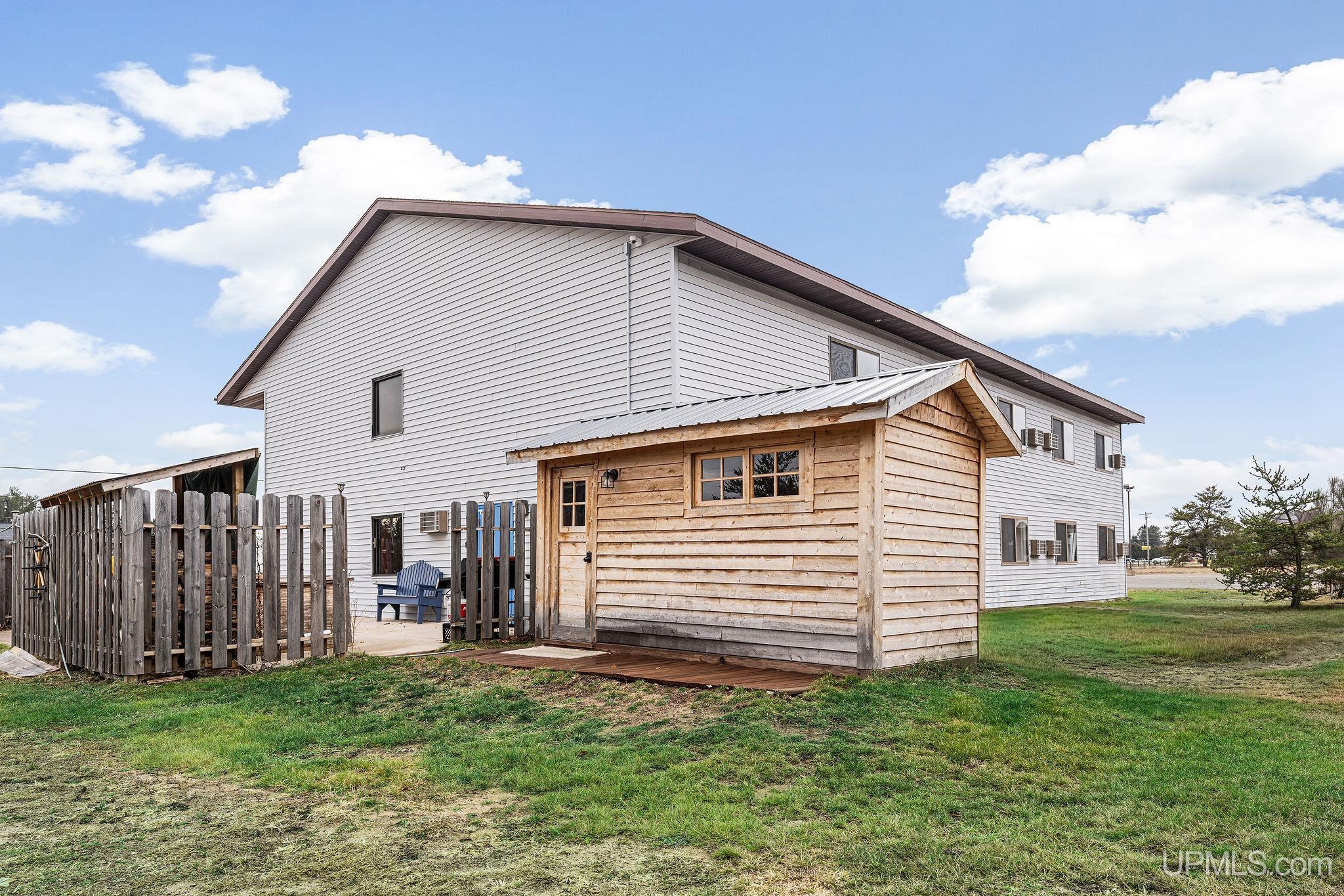 190 E M - 35 Highway Property Photo 11